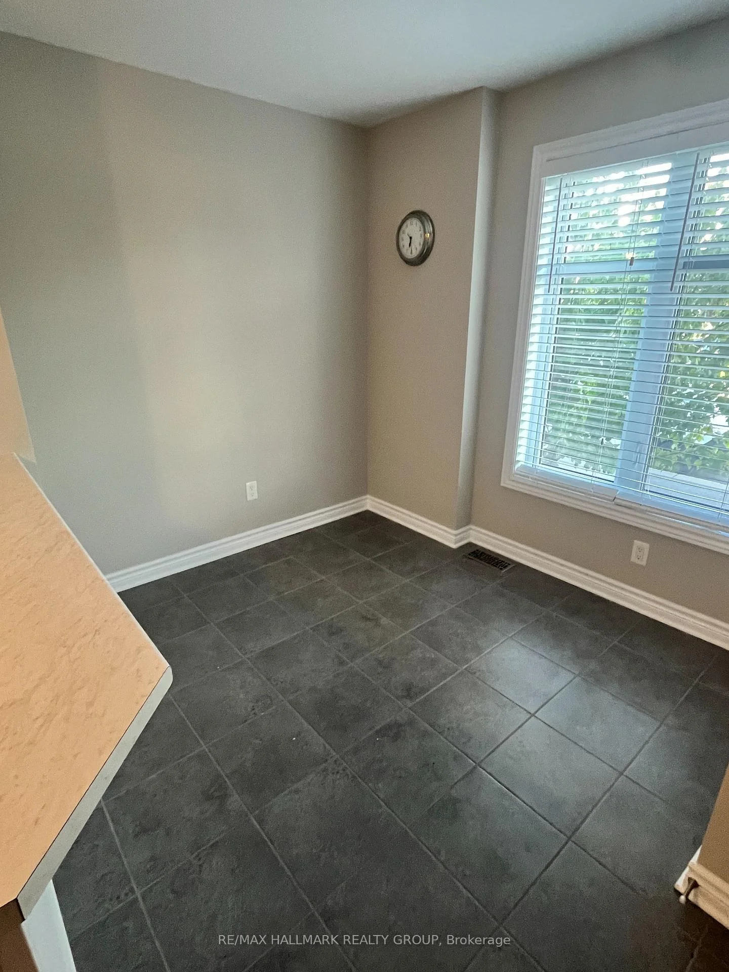 Photo 17 of 619 A Chapman Mills Drive, Ottawa, Barrhaven - Strandherd — HOMEH
