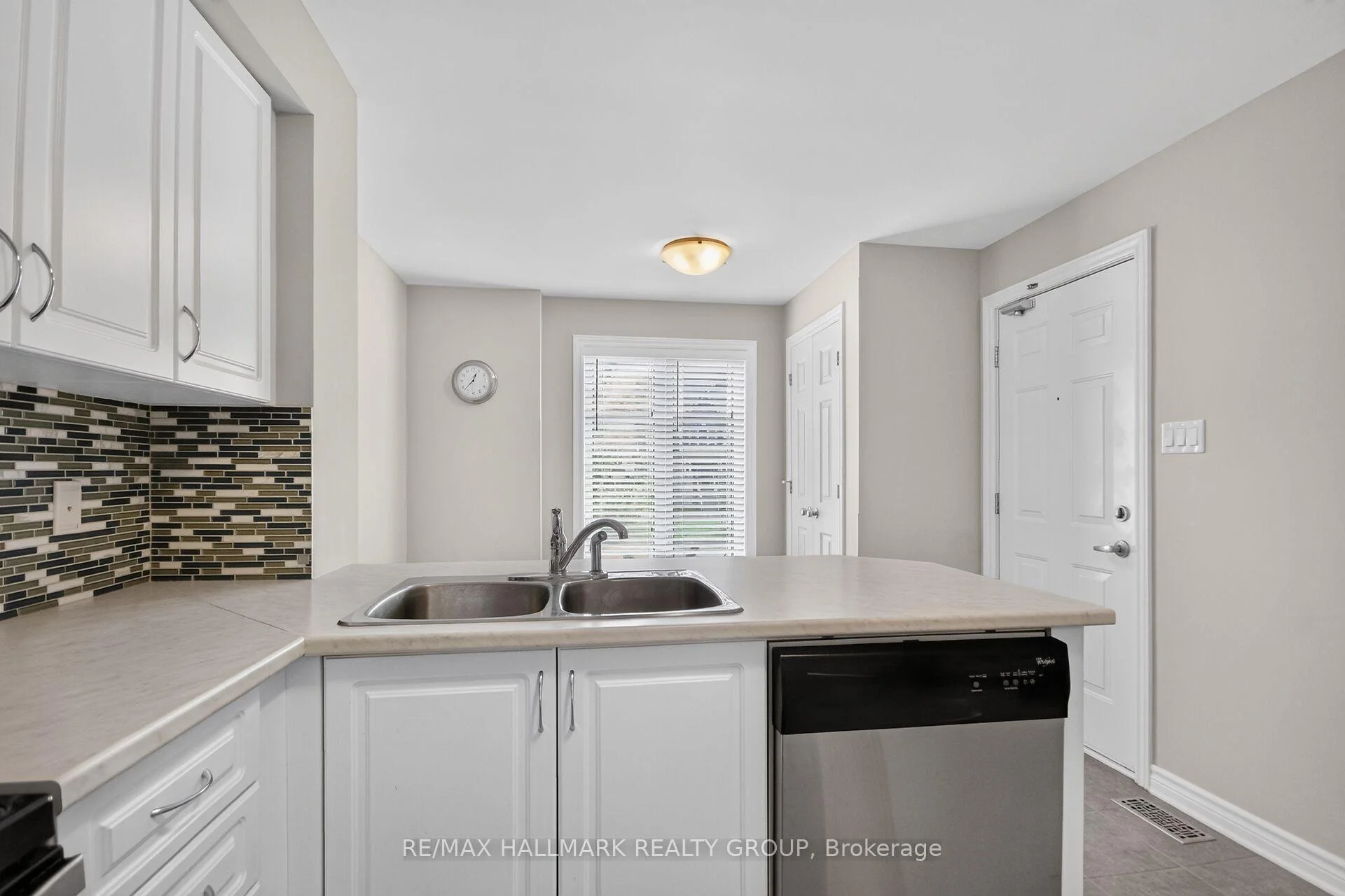 Photo 29 of 619 A Chapman Mills Drive, Ottawa, Barrhaven - Strandherd — HOMEH
