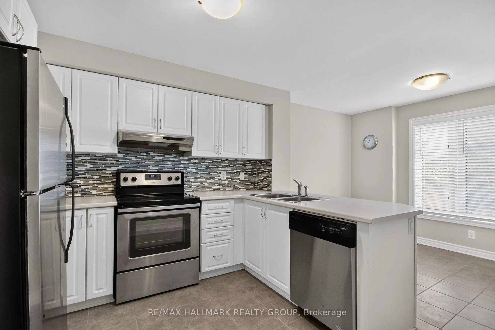 Photo 31 of 619 A Chapman Mills Drive, Ottawa, Barrhaven - Strandherd — HOMEH