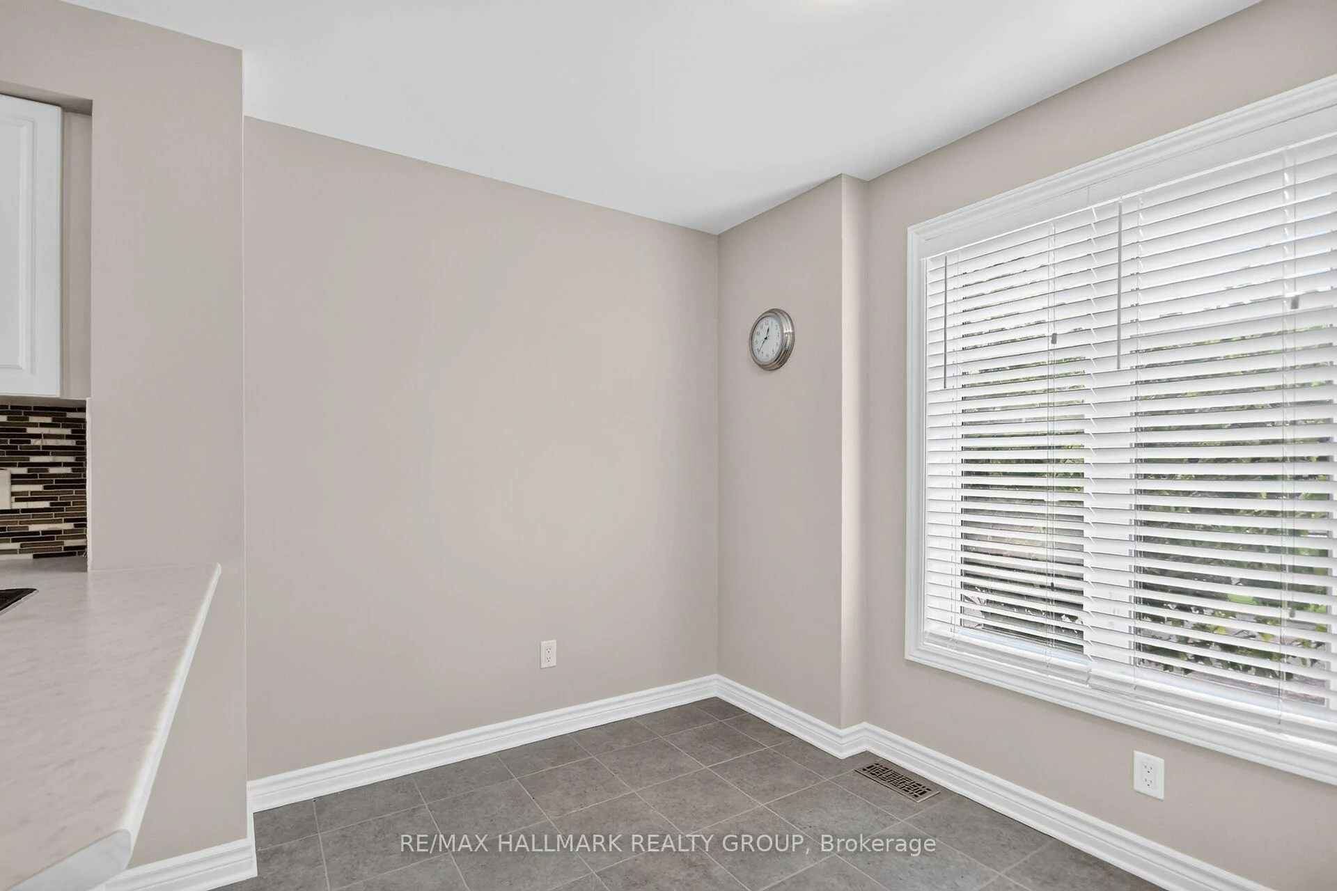 Photo 35 of 619 A Chapman Mills Drive, Ottawa, Barrhaven - Strandherd — HOMEH