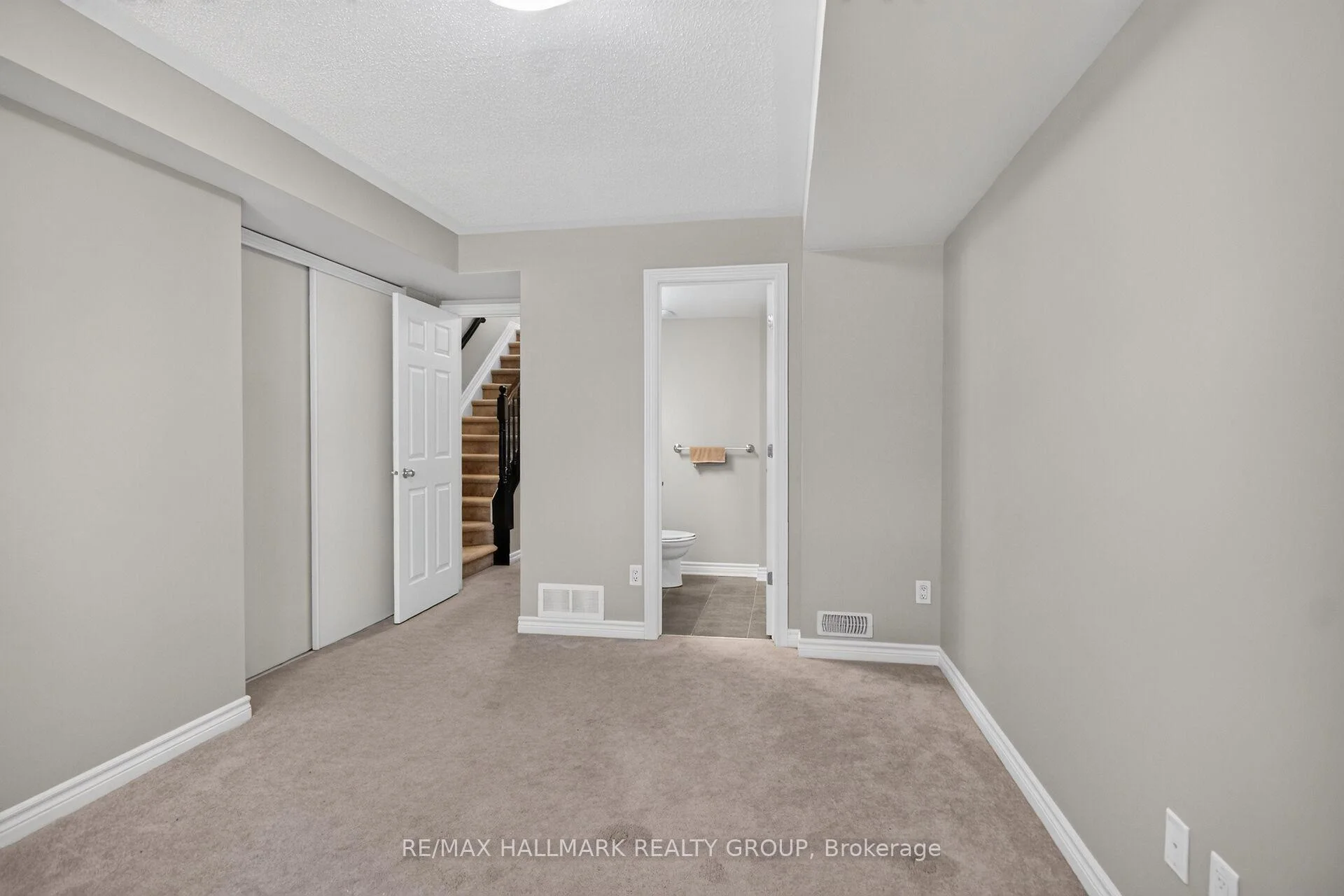 Photo 66 of 619 A Chapman Mills Drive, Ottawa, Barrhaven - Strandherd — HOMEH