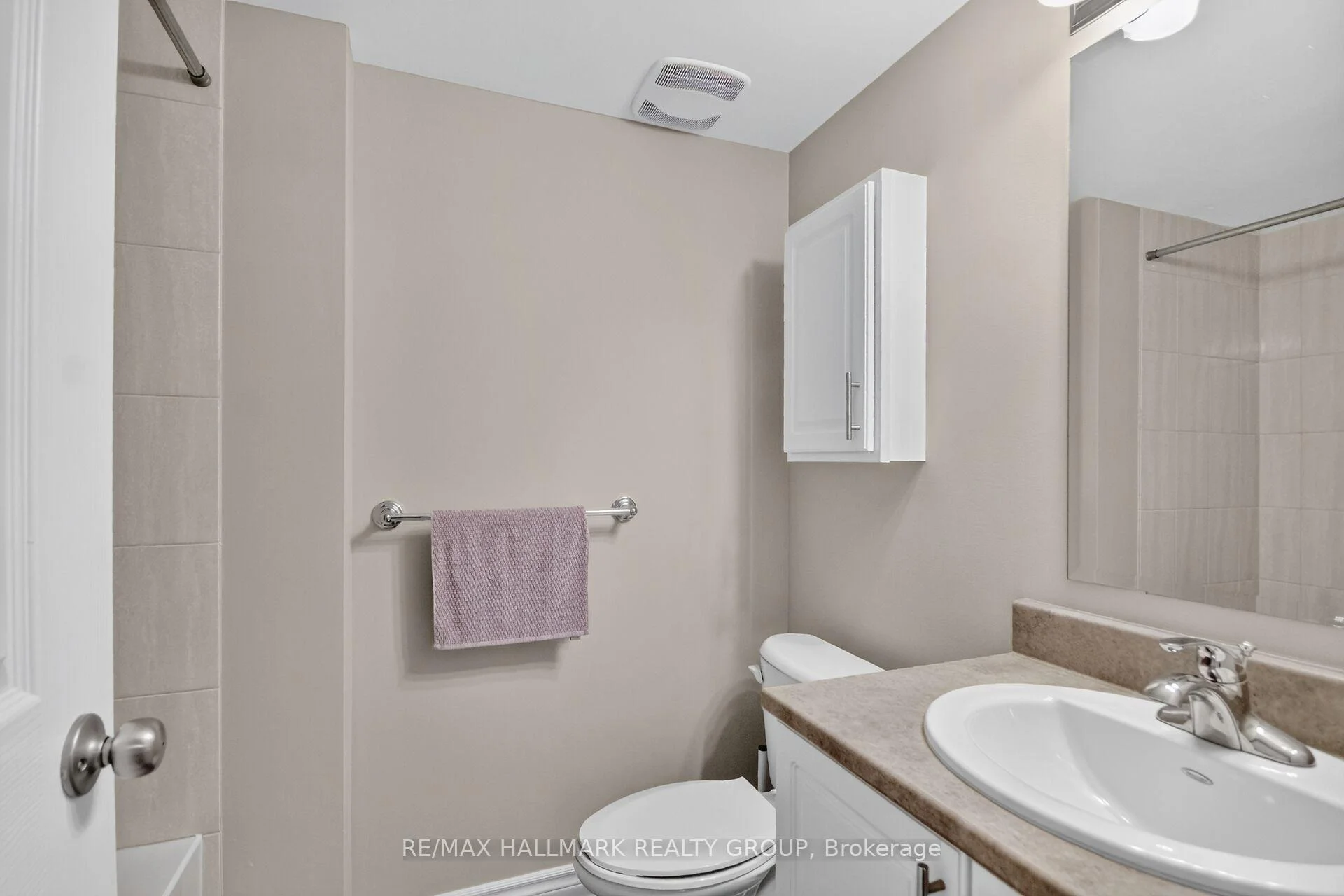 Photo 76 of 619 A Chapman Mills Drive, Ottawa, Barrhaven - Strandherd — HOMEH