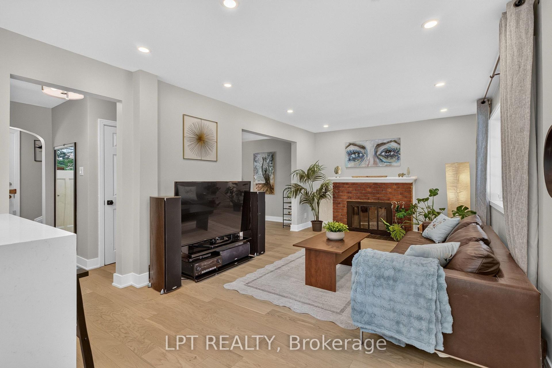 Photo 8 of 337 Joffre-Belanger Way, Ottawa, Vanier — HOMEH