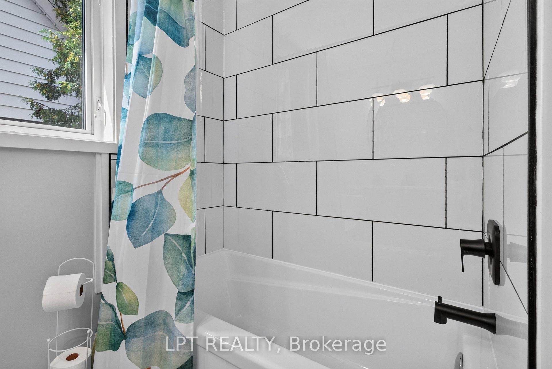 Photo 16 of 337 Joffre-Belanger Way, Ottawa, Vanier — HOMEH