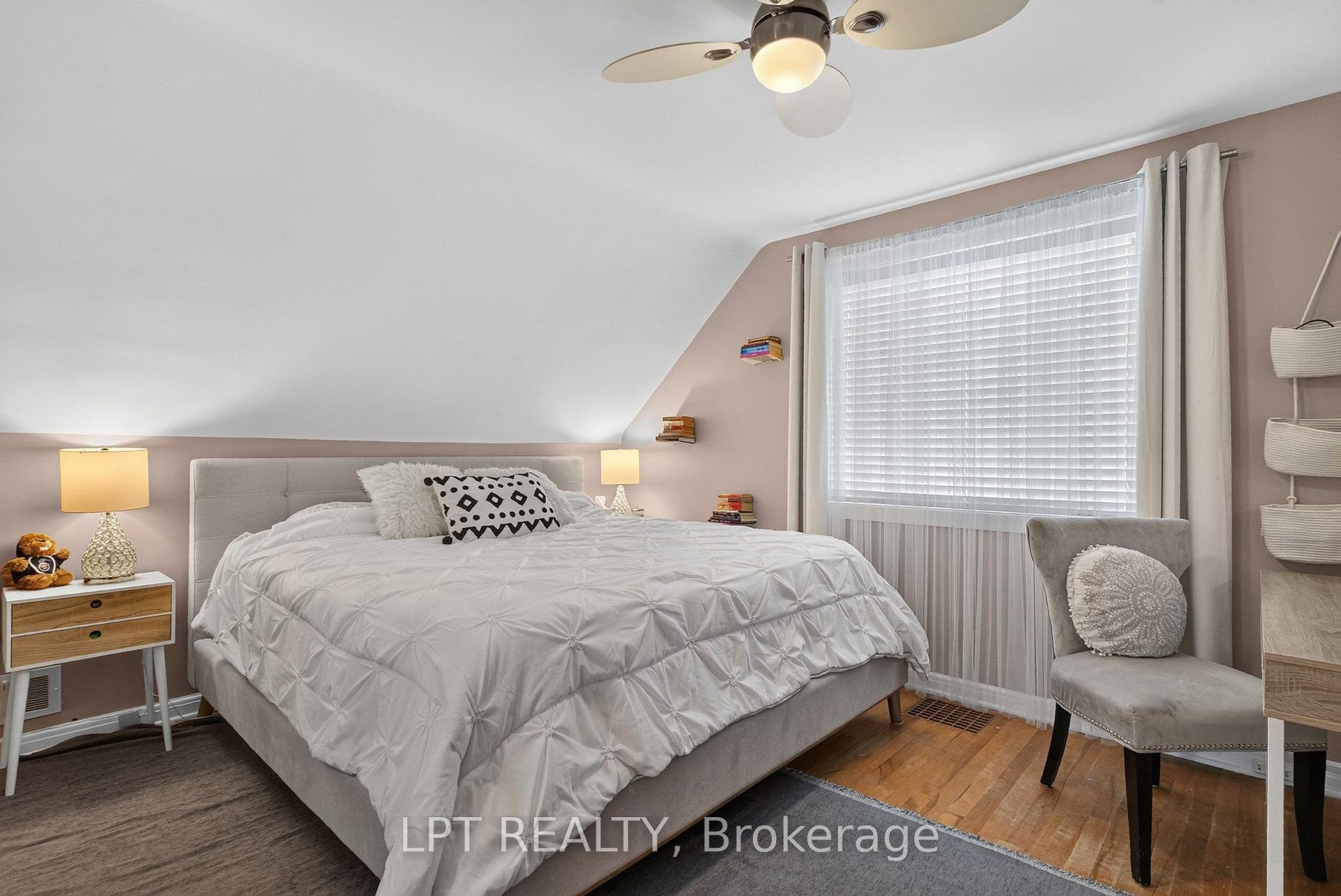 Photo 18 of 337 Joffre-Belanger Way, Ottawa, Vanier — HOMEH