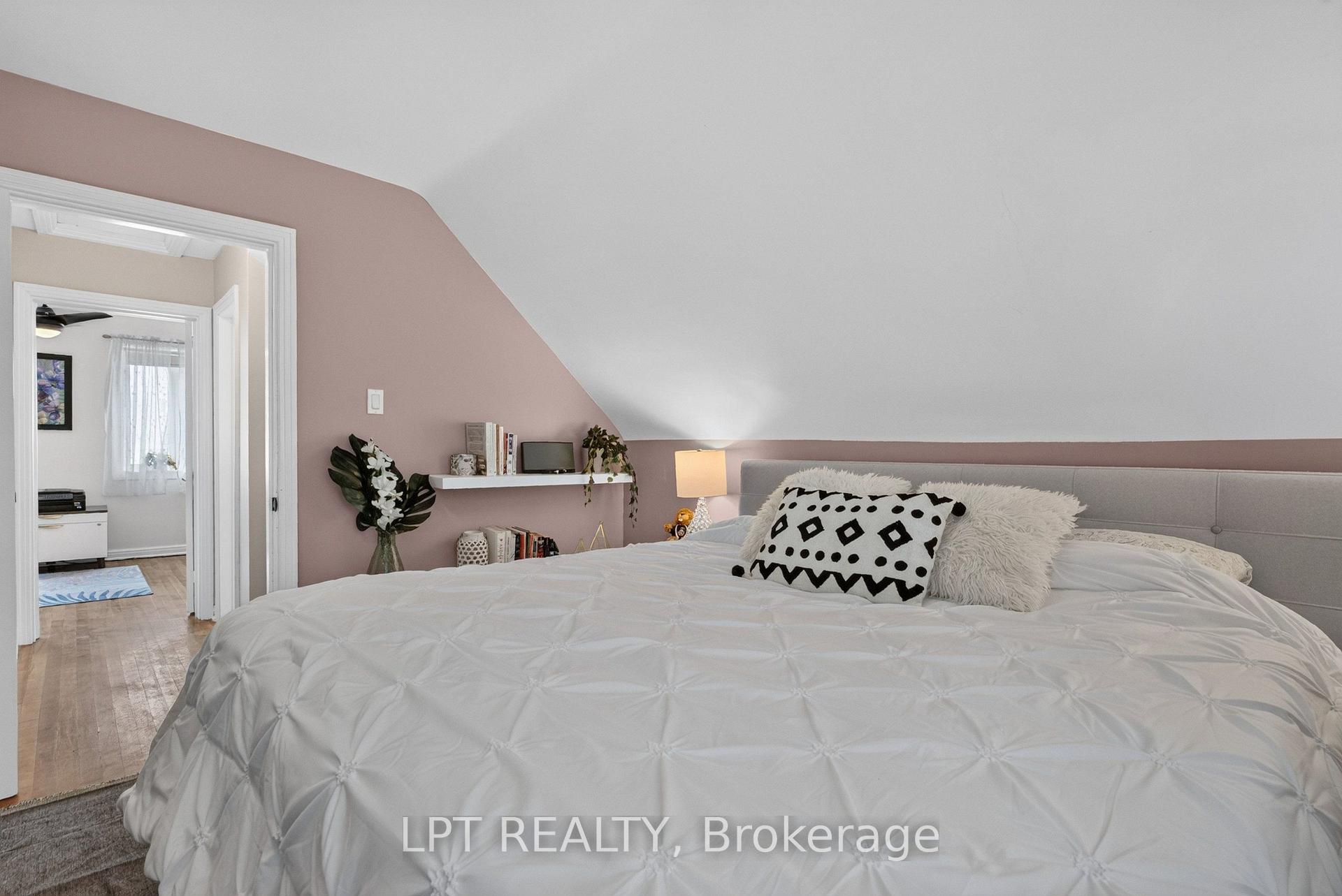 Photo 19 of 337 Joffre-Belanger Way, Ottawa, Vanier — HOMEH