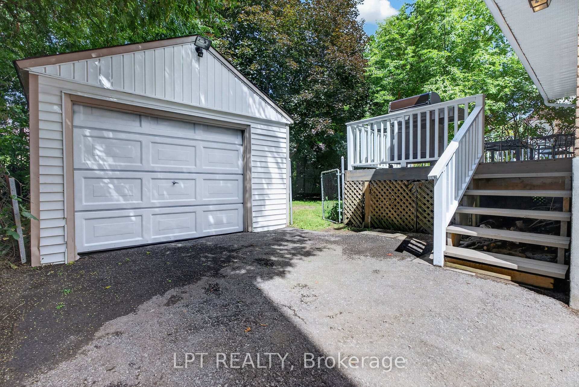 Photo 29 of 337 Joffre-Belanger Way, Ottawa, Vanier — HOMEH