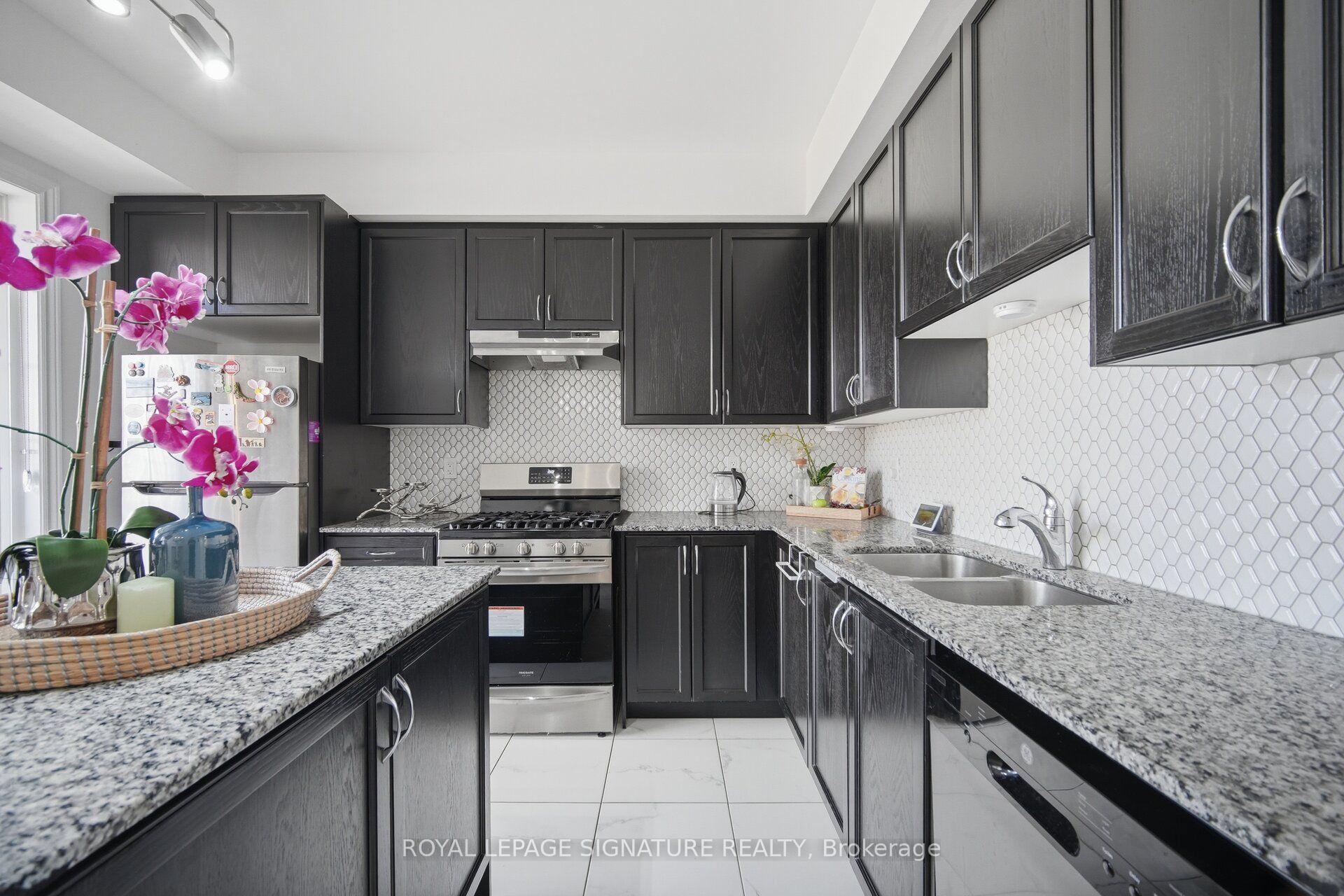 Photo 13 of 3 Kingfisher Way, Whitby, Lynde Creek — HOMEH