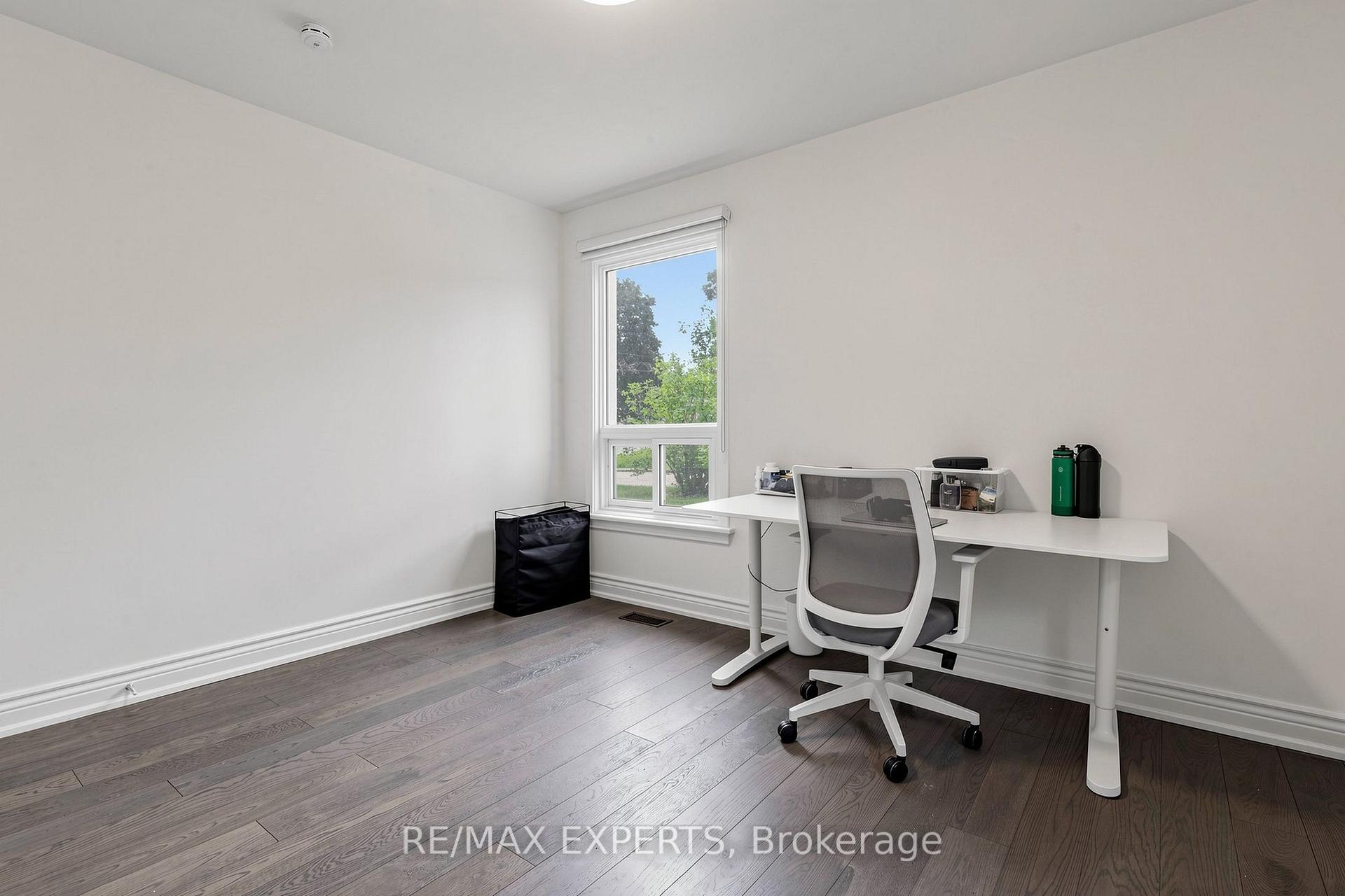 Photo 19 of 8 Longbridge Road, Vaughan, Uplands — HOMEH