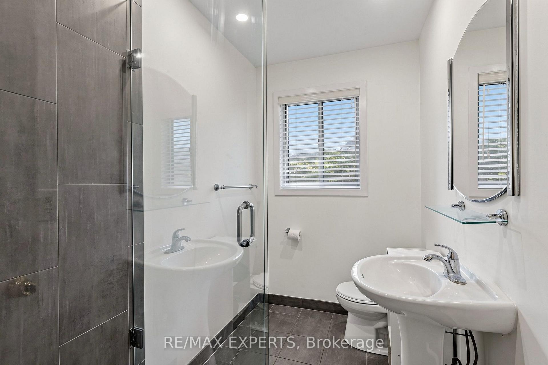 Photo 27 of 8 Longbridge Road, Vaughan, Uplands — HOMEH