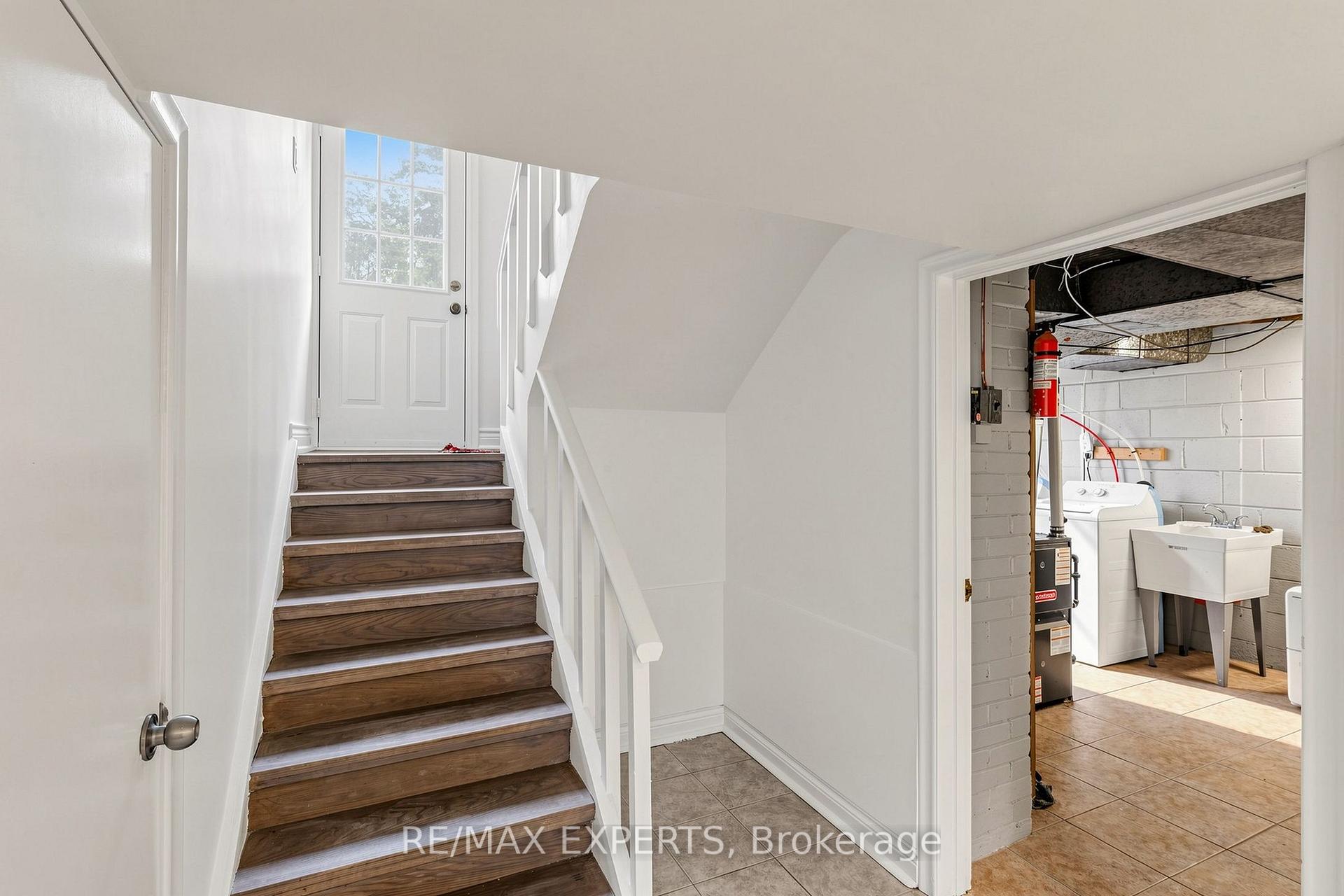 Photo 30 of 8 Longbridge Road, Vaughan, Uplands — HOMEH