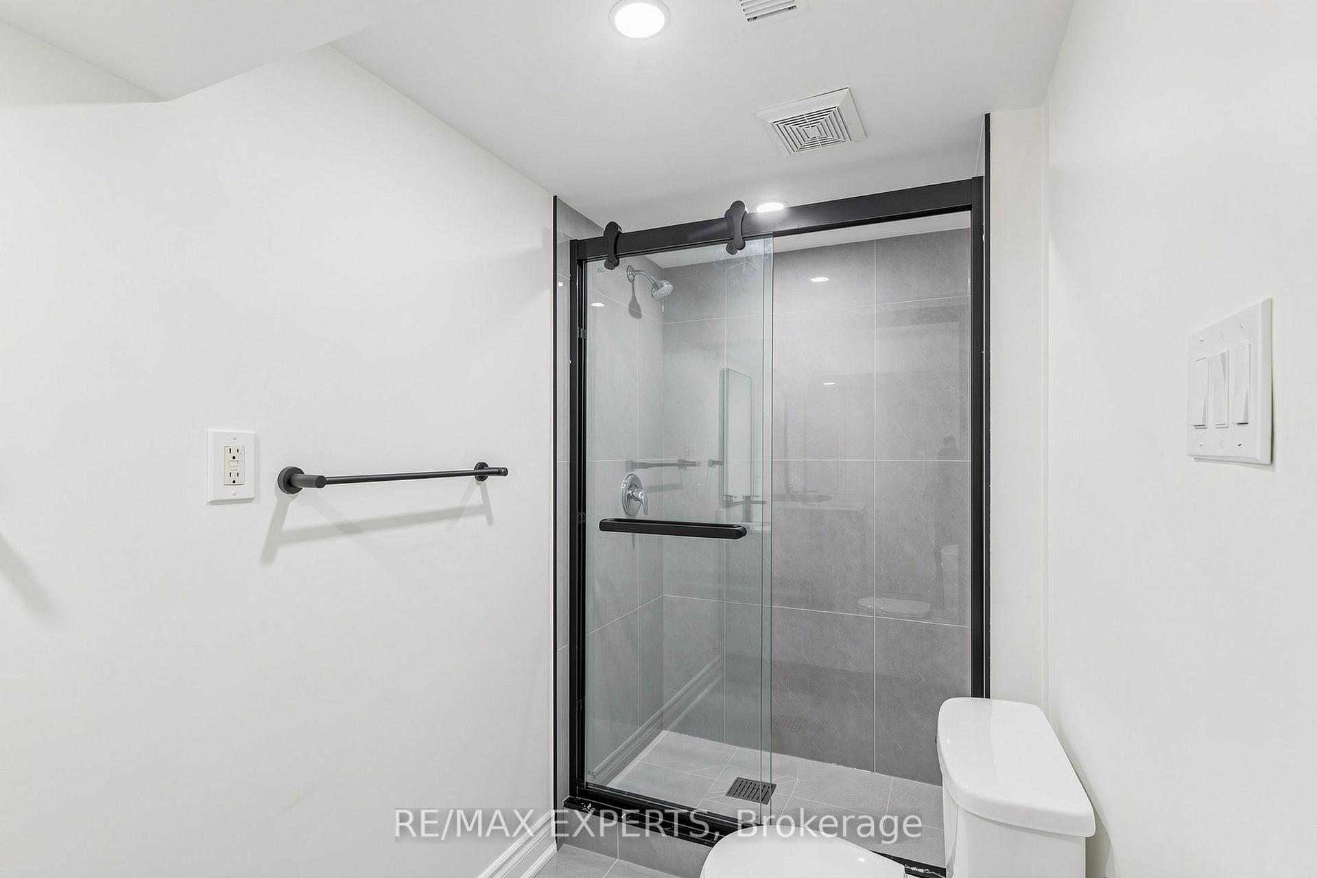 Photo 37 of 8 Longbridge Road, Vaughan, Uplands — HOMEH
