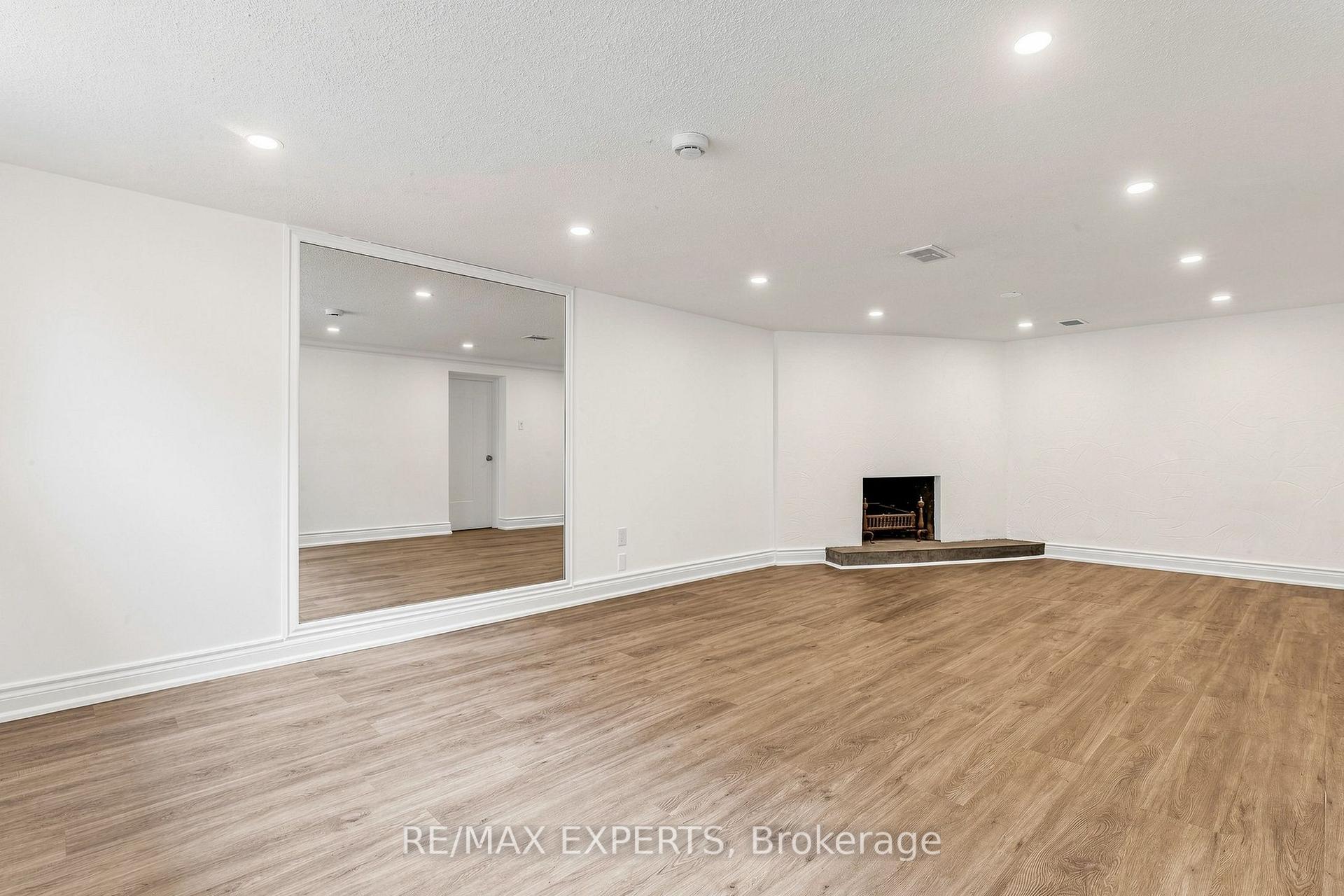 Photo 42 of 8 Longbridge Road, Vaughan, Uplands — HOMEH