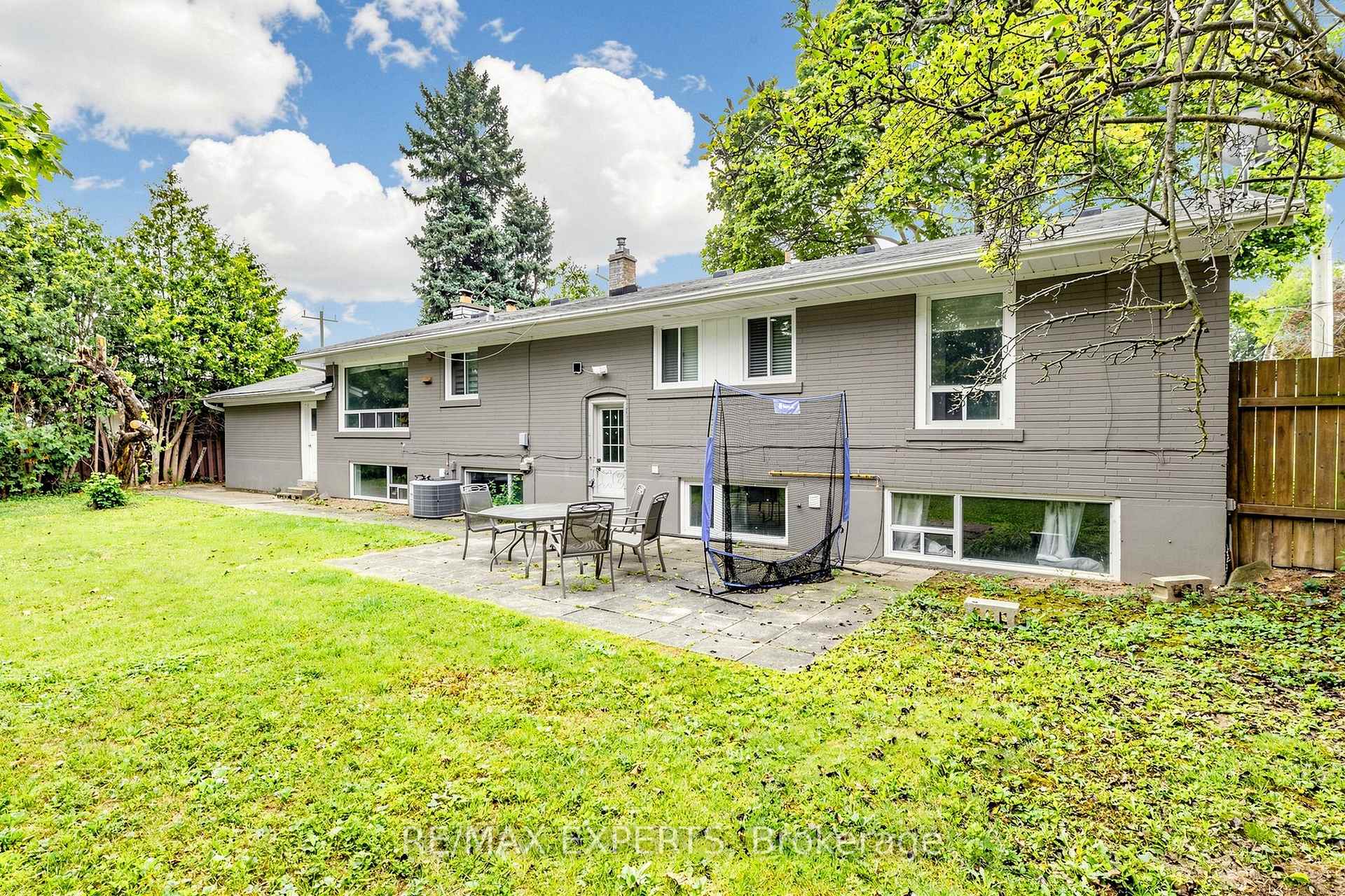 Photo 45 of 8 Longbridge Road, Vaughan, Uplands — HOMEH