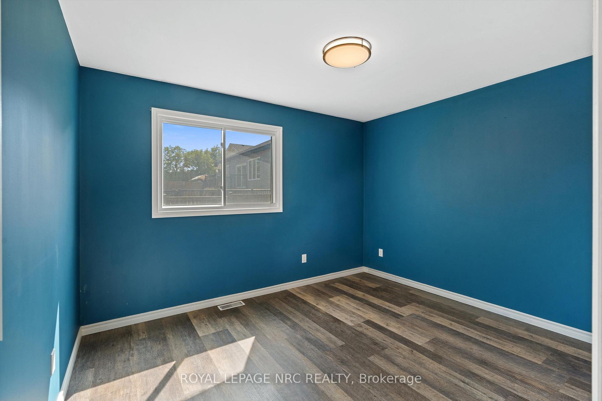 Photo 15 of 64 Welland Street N, Thorold, Thorold Downtown — HOMEH