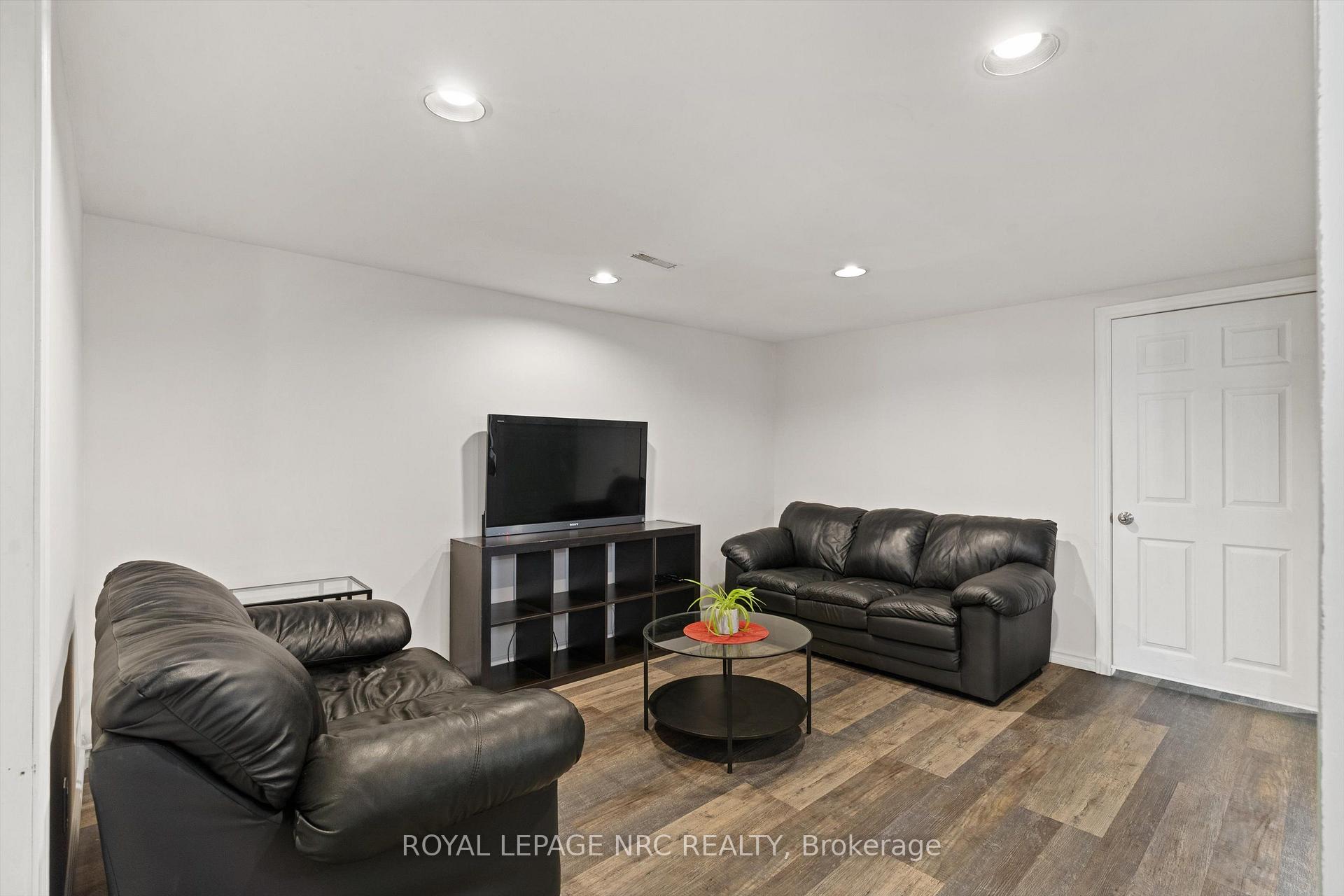 Photo 26 of 64 Welland Street N, Thorold, Thorold Downtown — HOMEH