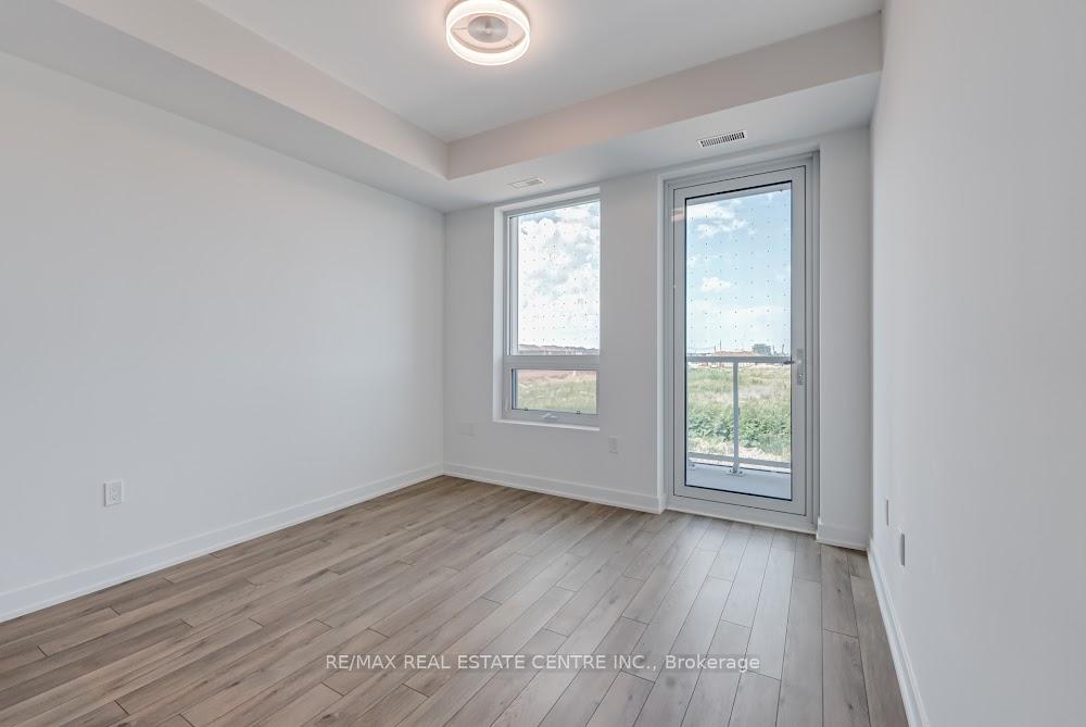 Photo 5 of Unit 238, 1005 Dundas Street E, Oakville, Joshua Meadows — HOMEH