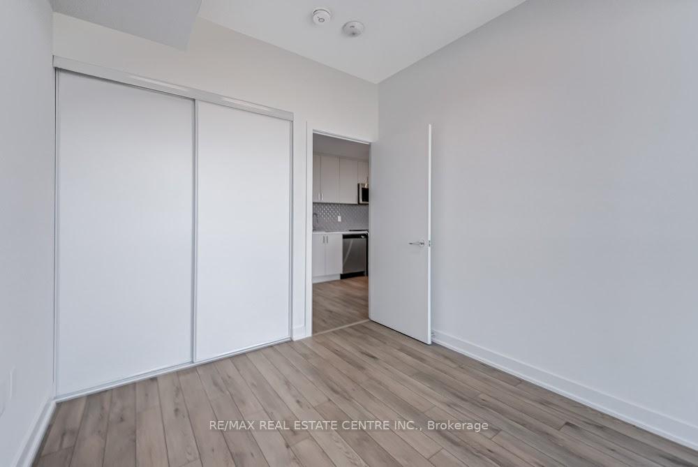 Photo 9 of Unit 238, 1005 Dundas Street E, Oakville, Joshua Meadows — HOMEH