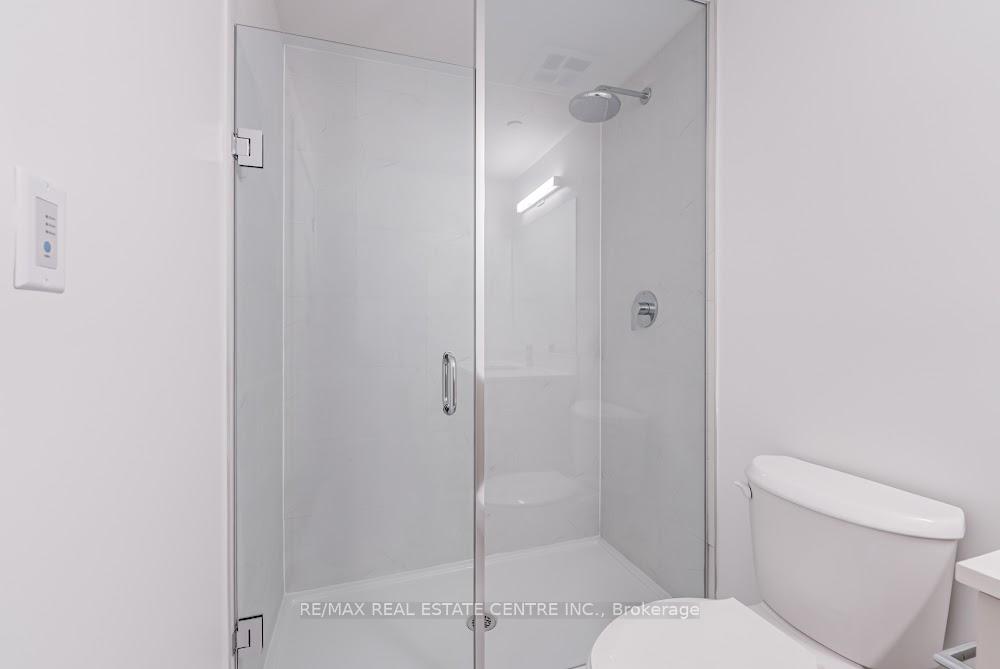 Photo 13 of Unit 238, 1005 Dundas Street E, Oakville, Joshua Meadows — HOMEH
