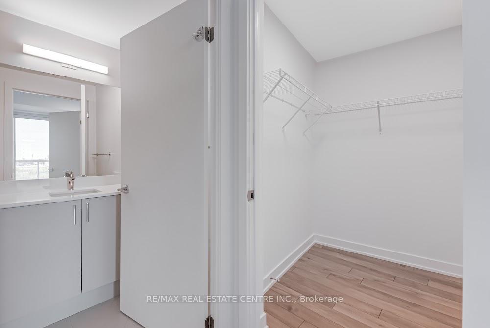 Photo 15 of Unit 238, 1005 Dundas Street E, Oakville, Joshua Meadows — HOMEH