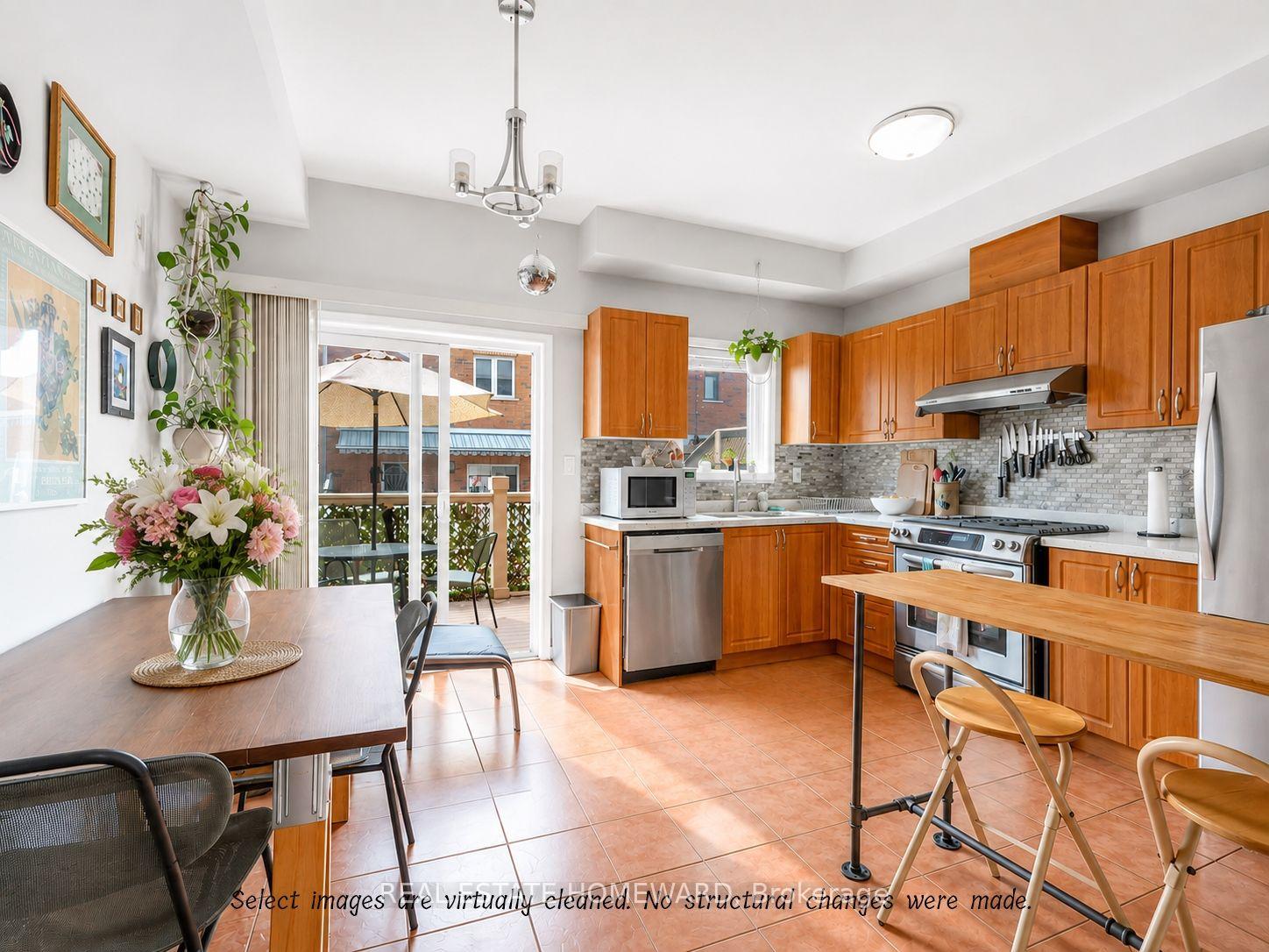 Photo 8 of 24 Filmic Lane, Toronto, South Riverdale — HOMEH