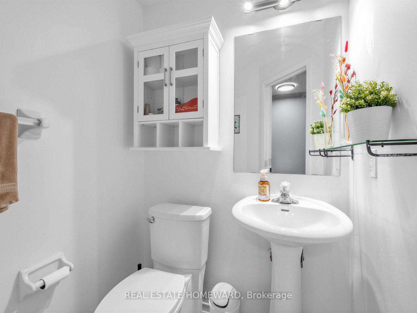 Photo 10 of 24 Filmic Lane, Toronto, South Riverdale — HOMEH