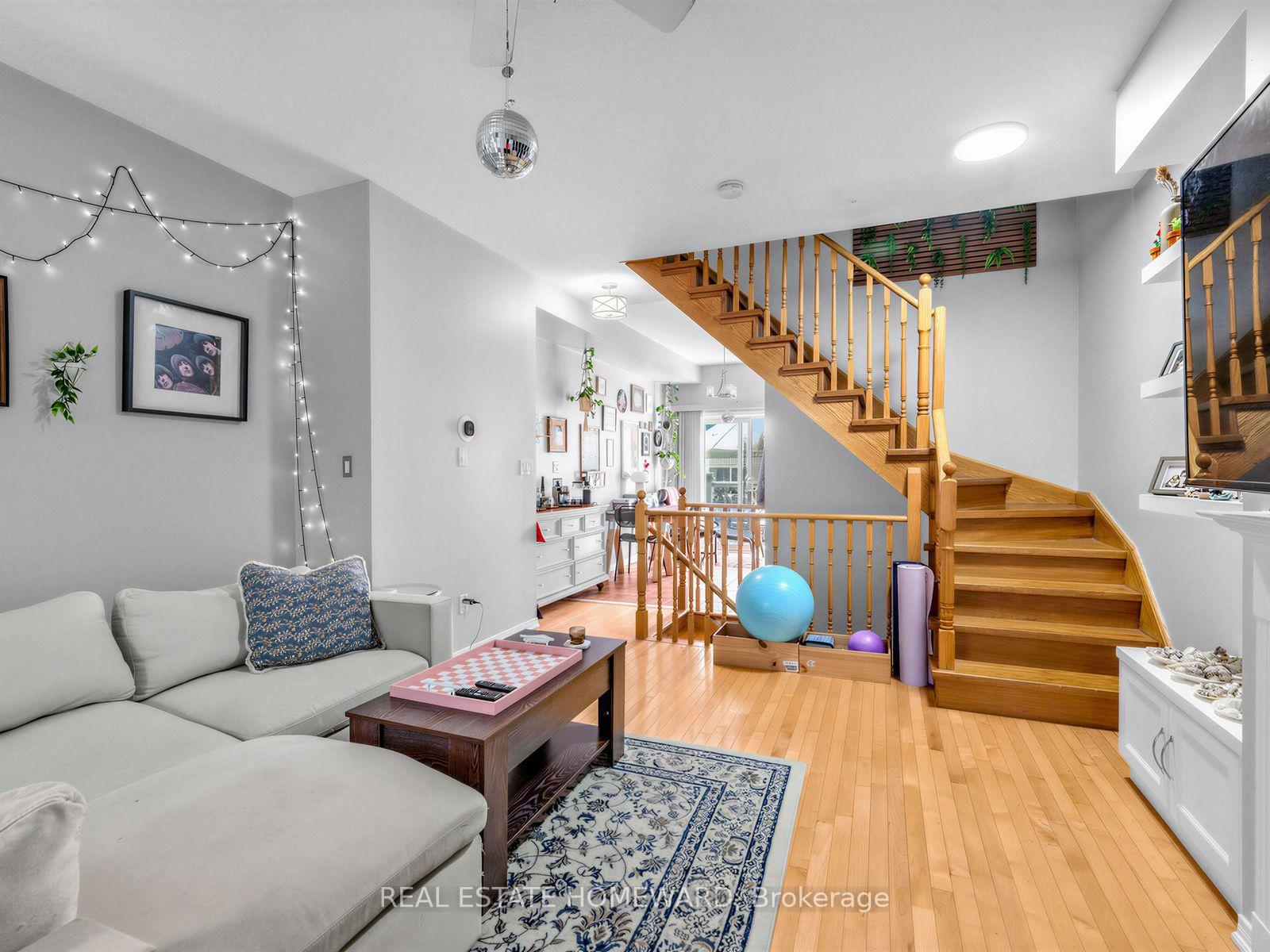 Photo 11 of 24 Filmic Lane, Toronto, South Riverdale — HOMEH
