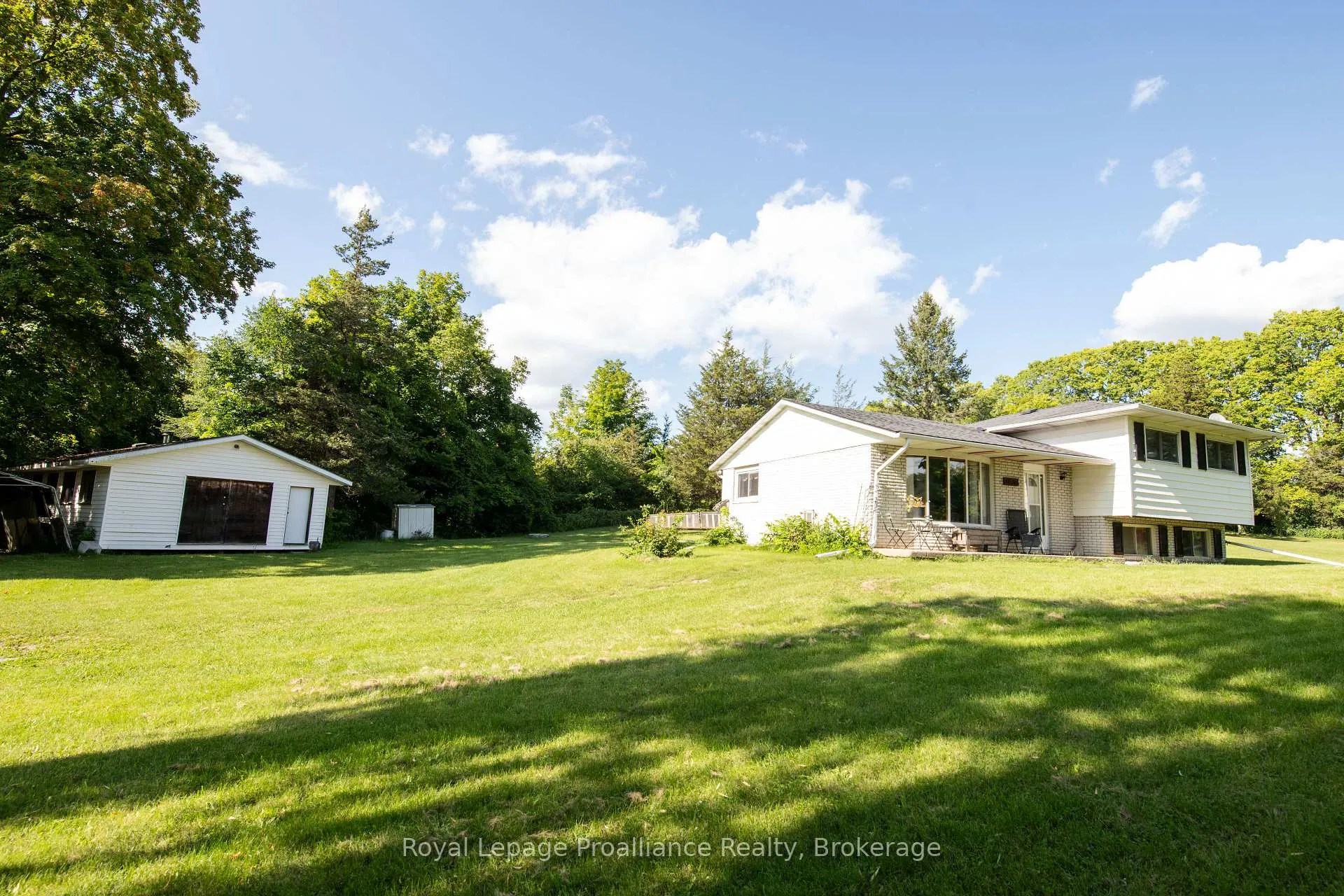 Photo 14 of 47 Shannon Road, Belleville, Thurlow Ward — HOMEH
