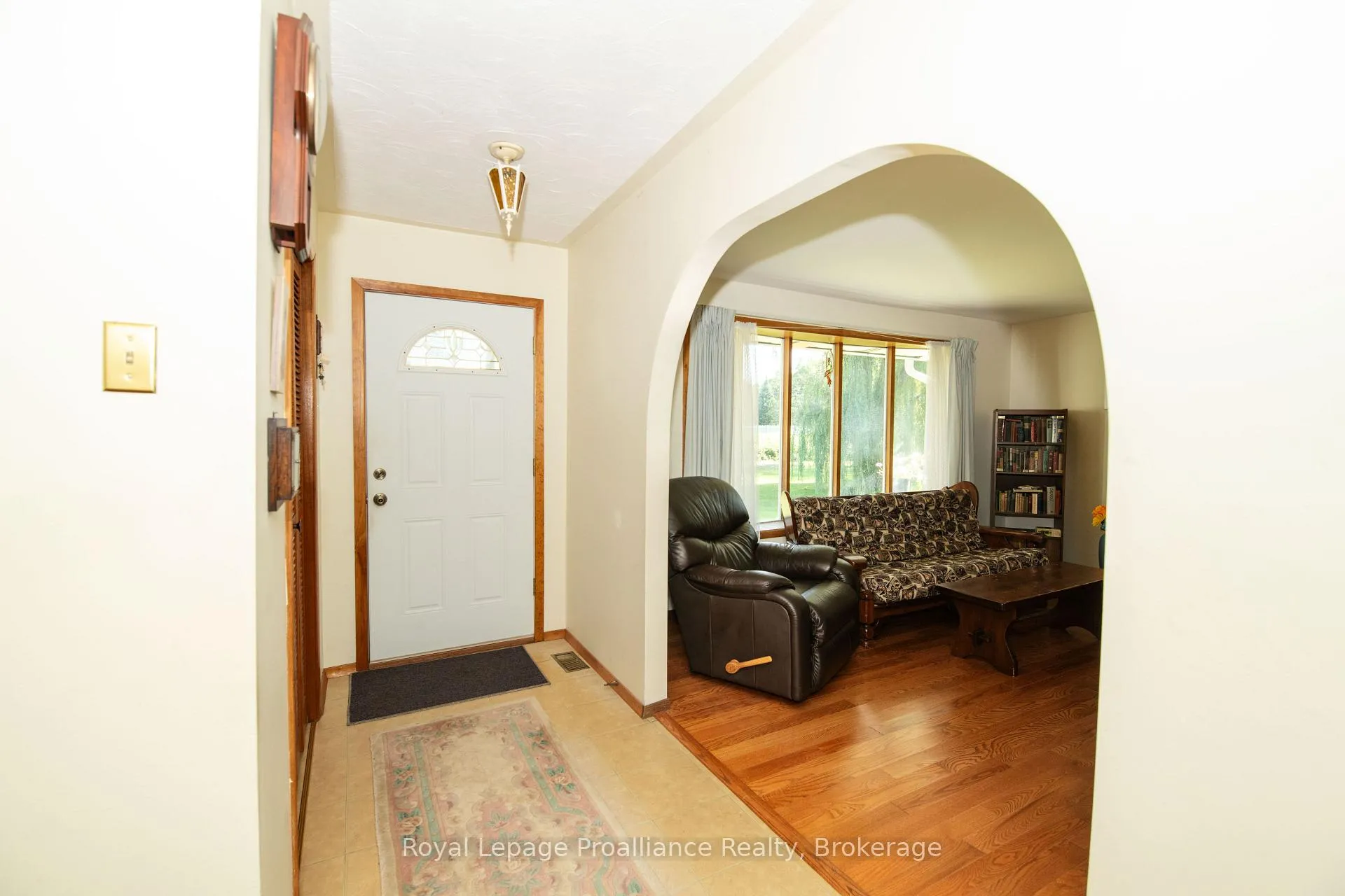 Photo 4 of 47 Shannon Road, Belleville, Thurlow Ward — HOMEH