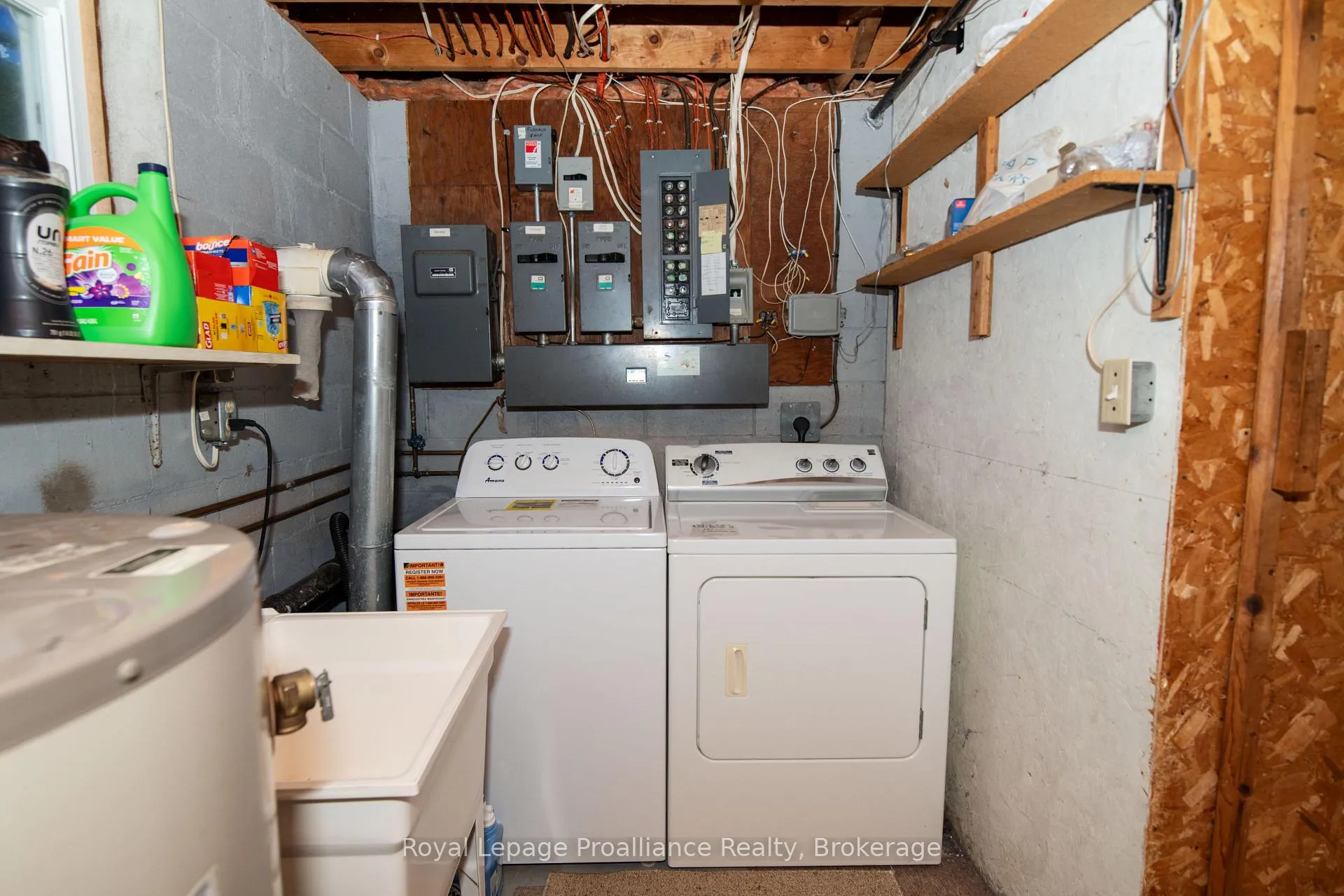 Photo 17 of 47 Shannon Road, Belleville, Thurlow Ward — HOMEH