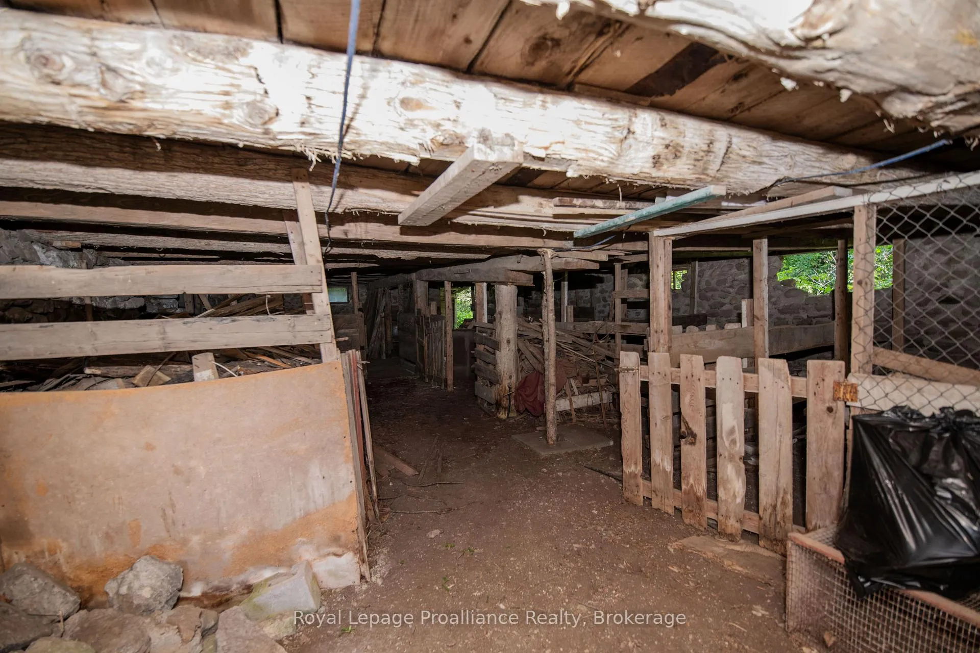 Photo 33 of 47 Shannon Road, Belleville, Thurlow Ward — HOMEH