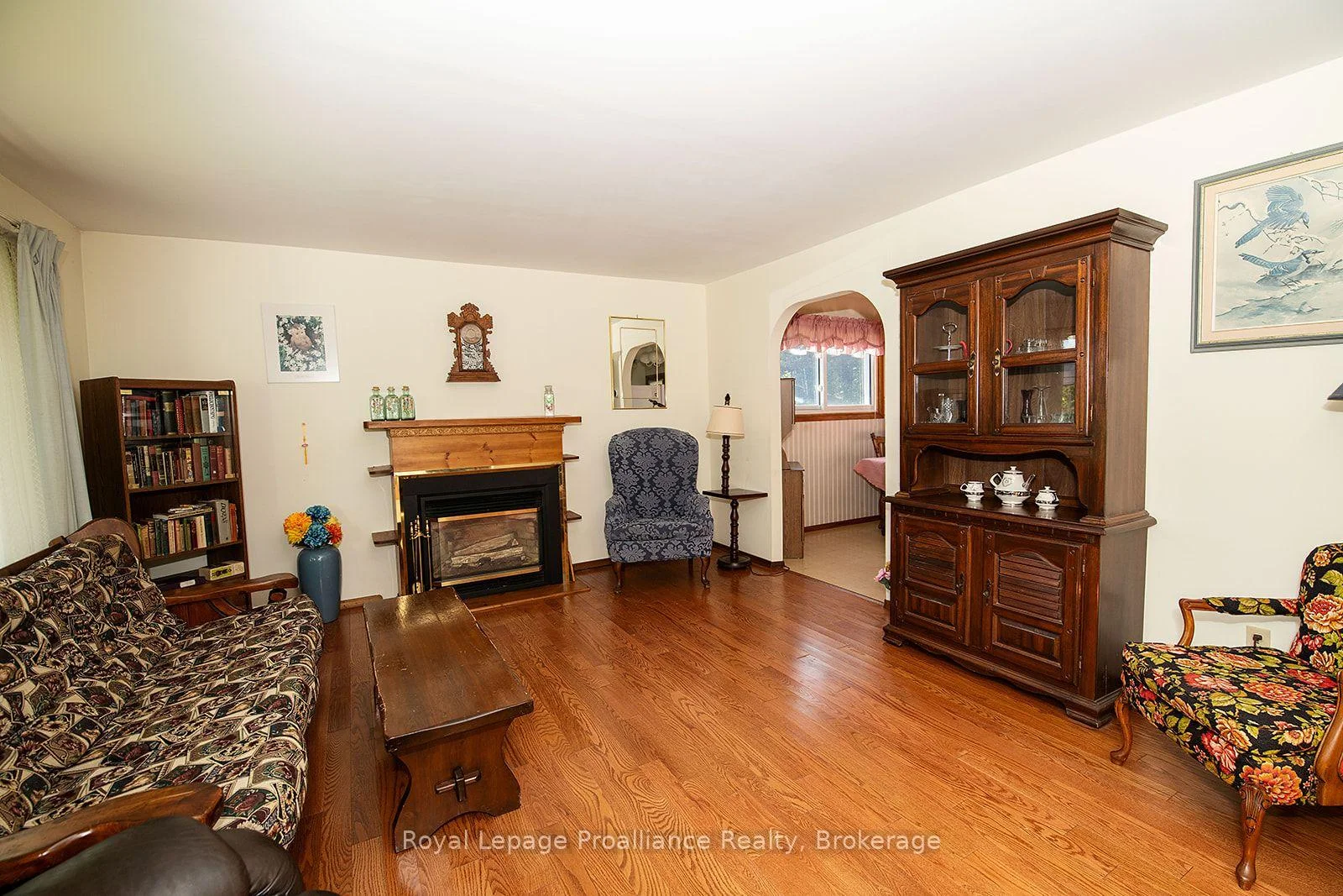 Photo 10 of 47 Shannon Road, Belleville, Thurlow Ward — HOMEH