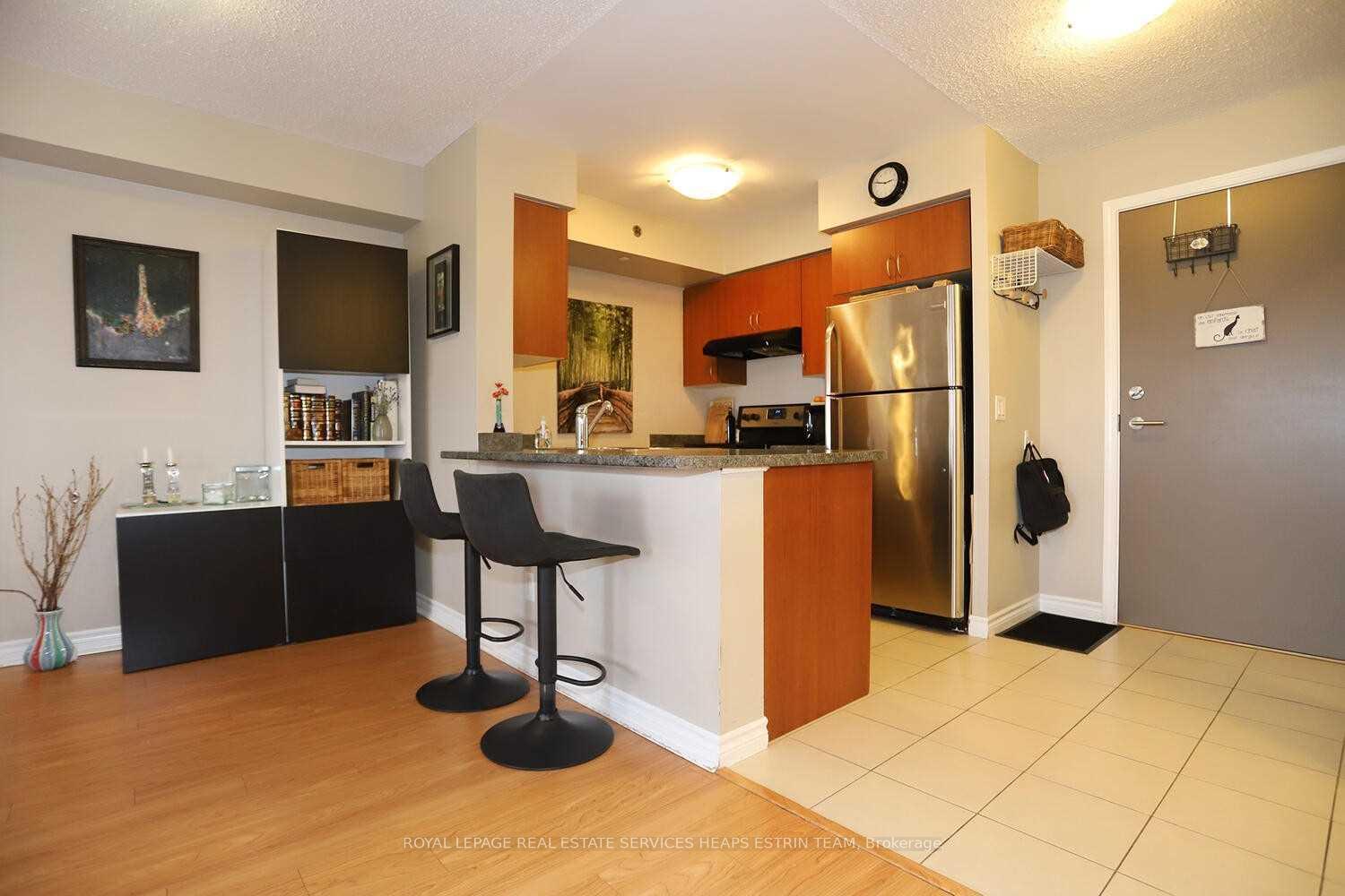 Photo 10 of Unit 614, 35 Saranac Boulevard, Toronto, Englemount-Lawrence — HOMEH
