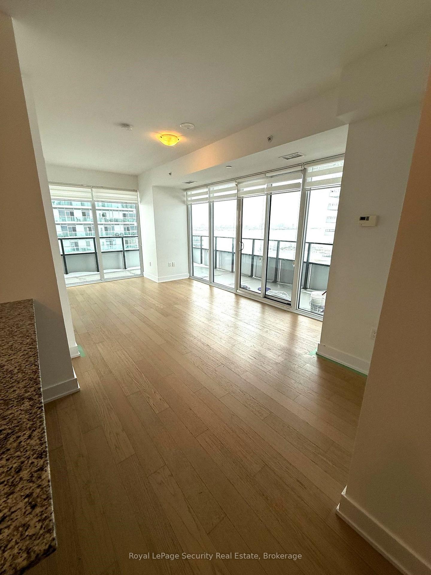 Photo 4 of Unit 1916, 30 Shore Breeze Drive, Etobicoke, Mimico — HOMEH