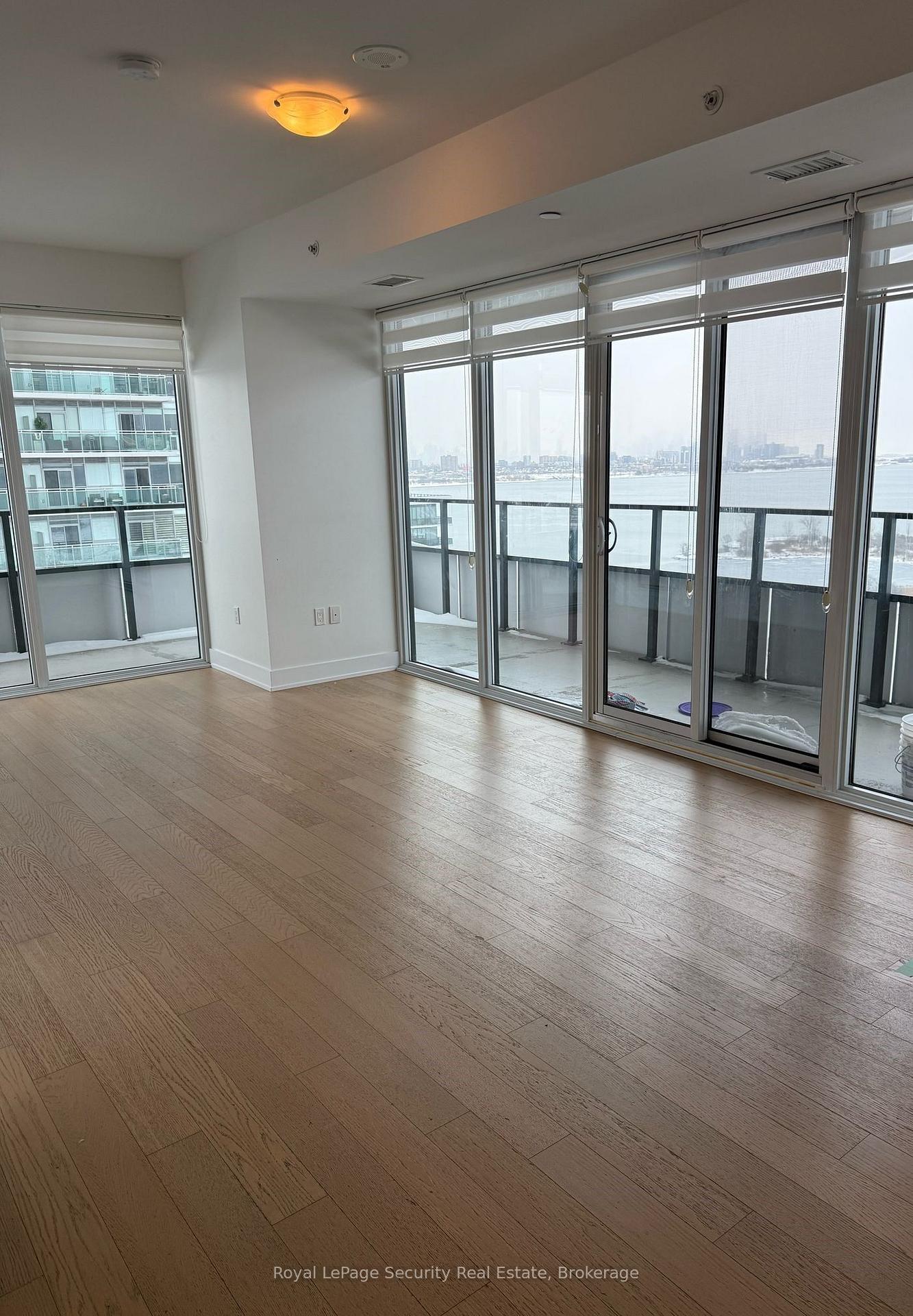 Photo 6 of Unit 1916, 30 Shore Breeze Drive, Etobicoke, Mimico — HOMEH