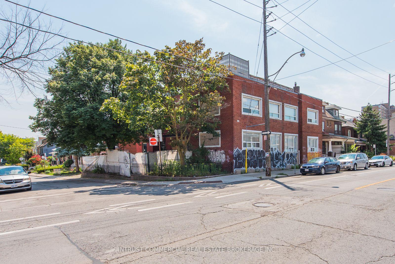 Photo 3 of 1893 Davenport Road, Toronto, Weston-Pellam Park — HOMEH