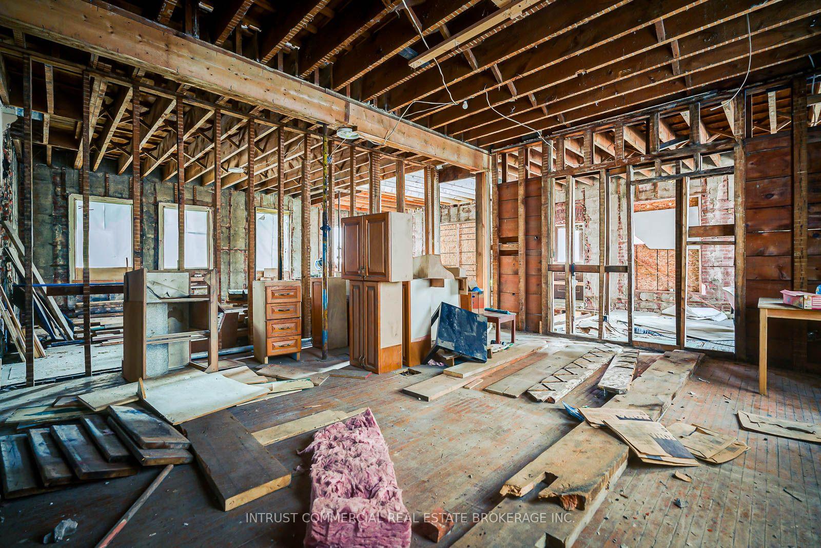 Photo 13 of 1893 Davenport Road, Toronto, Weston-Pellam Park — HOMEH