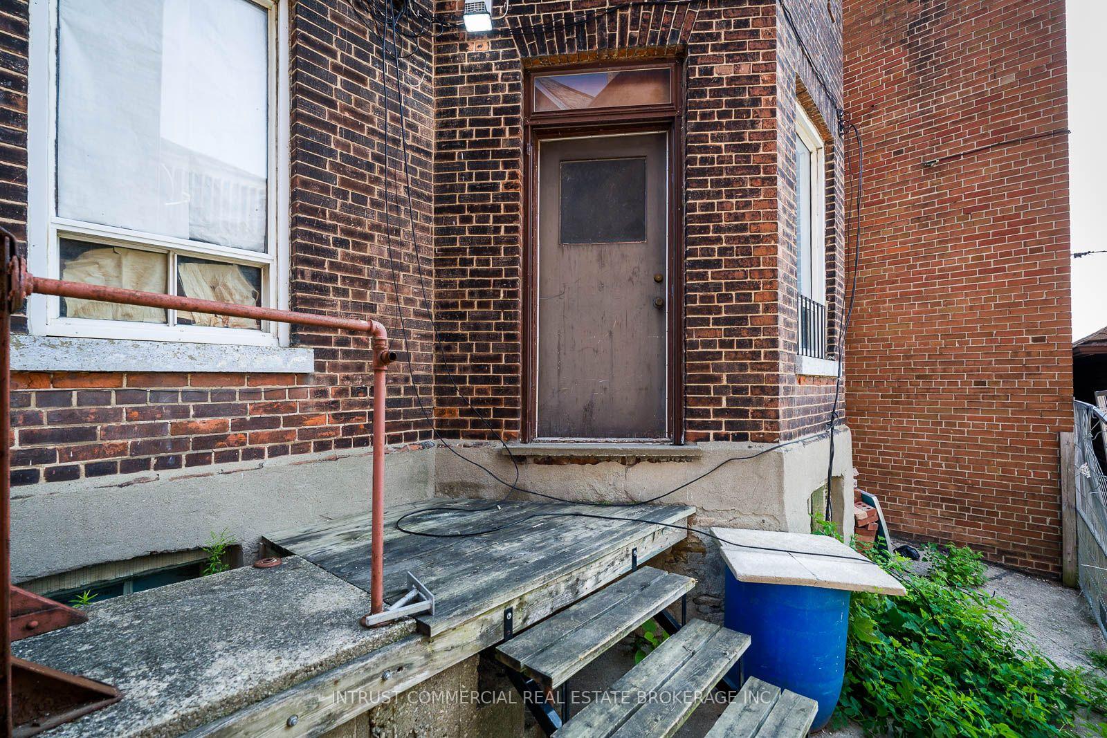 Photo 30 of 1893 Davenport Road, Toronto, Weston-Pellam Park — HOMEH