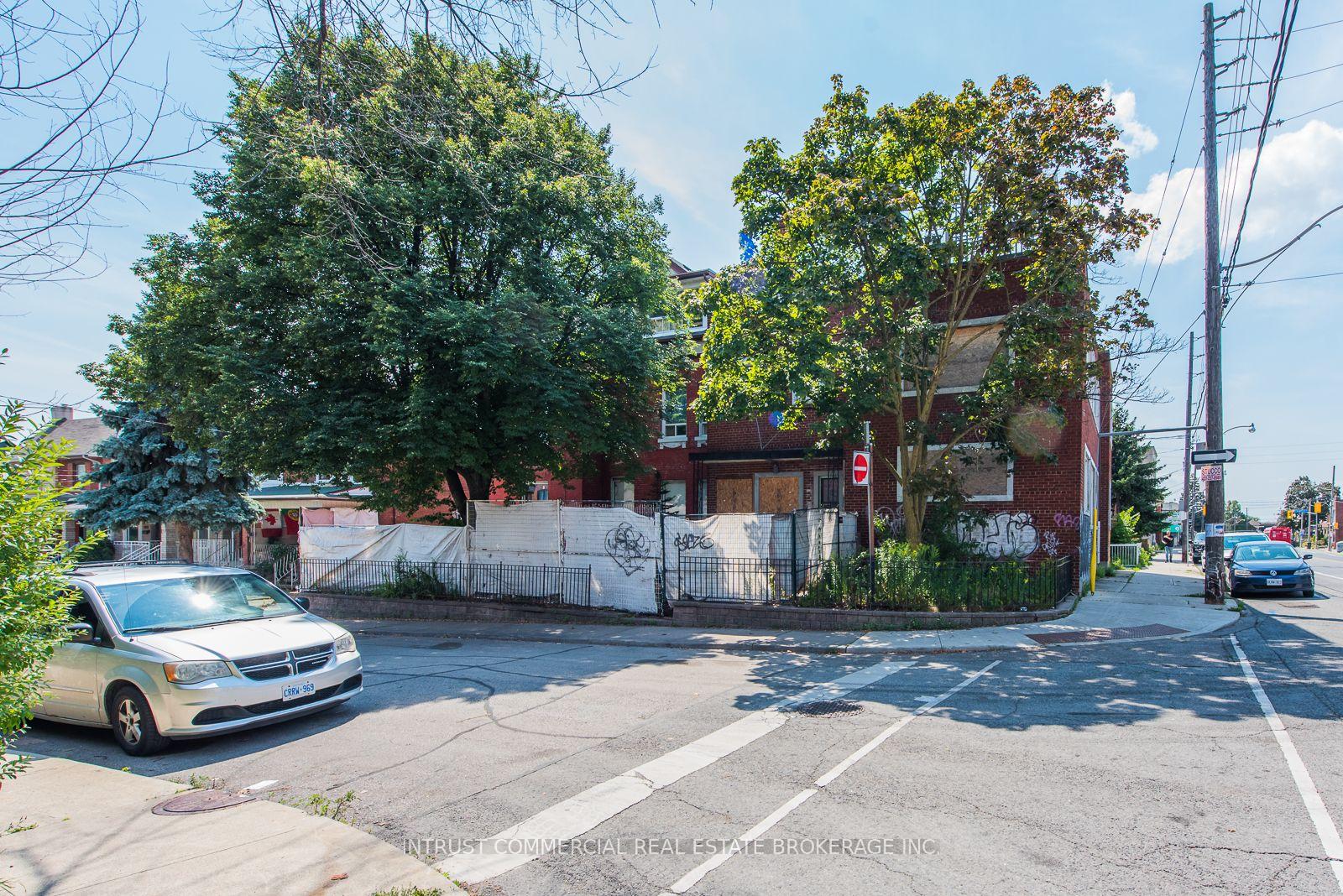 Photo 37 of 1893 Davenport Road, Toronto, Weston-Pellam Park — HOMEH