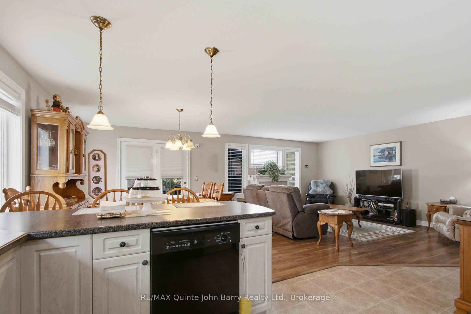 Photo 14 of 103 Mills Road, Brighton — HOMEH