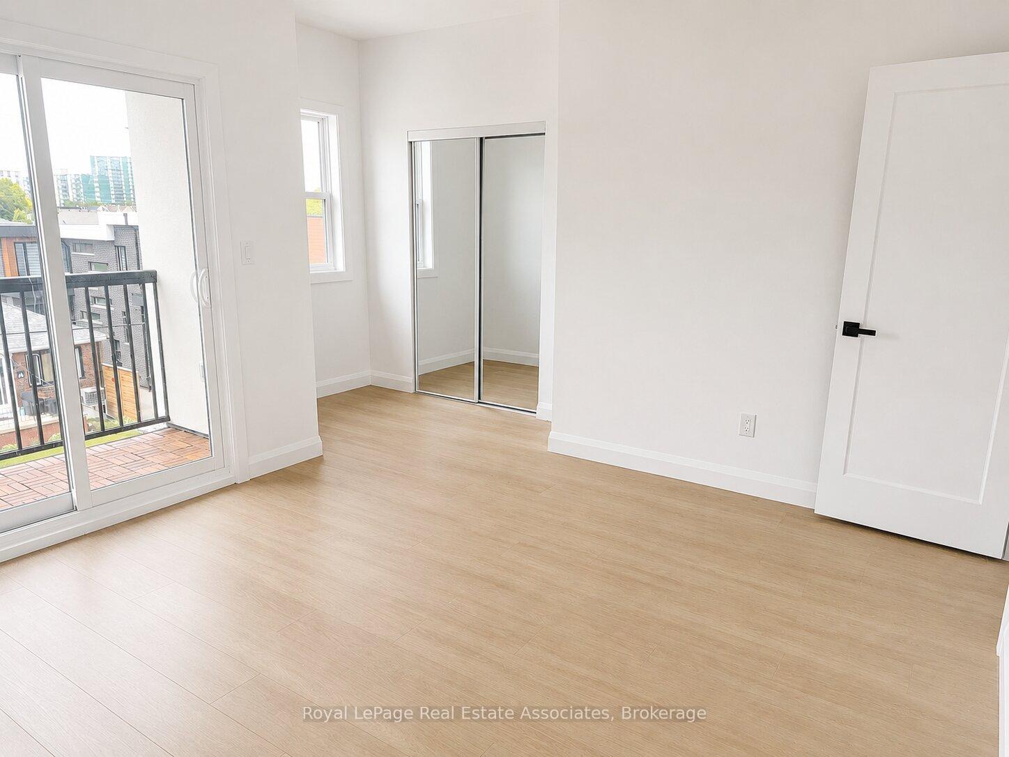 Photo 7 of Unit 5 SFN, 17 White Avenue, Toronto, Rockcliffe-Smythe — HOMEH