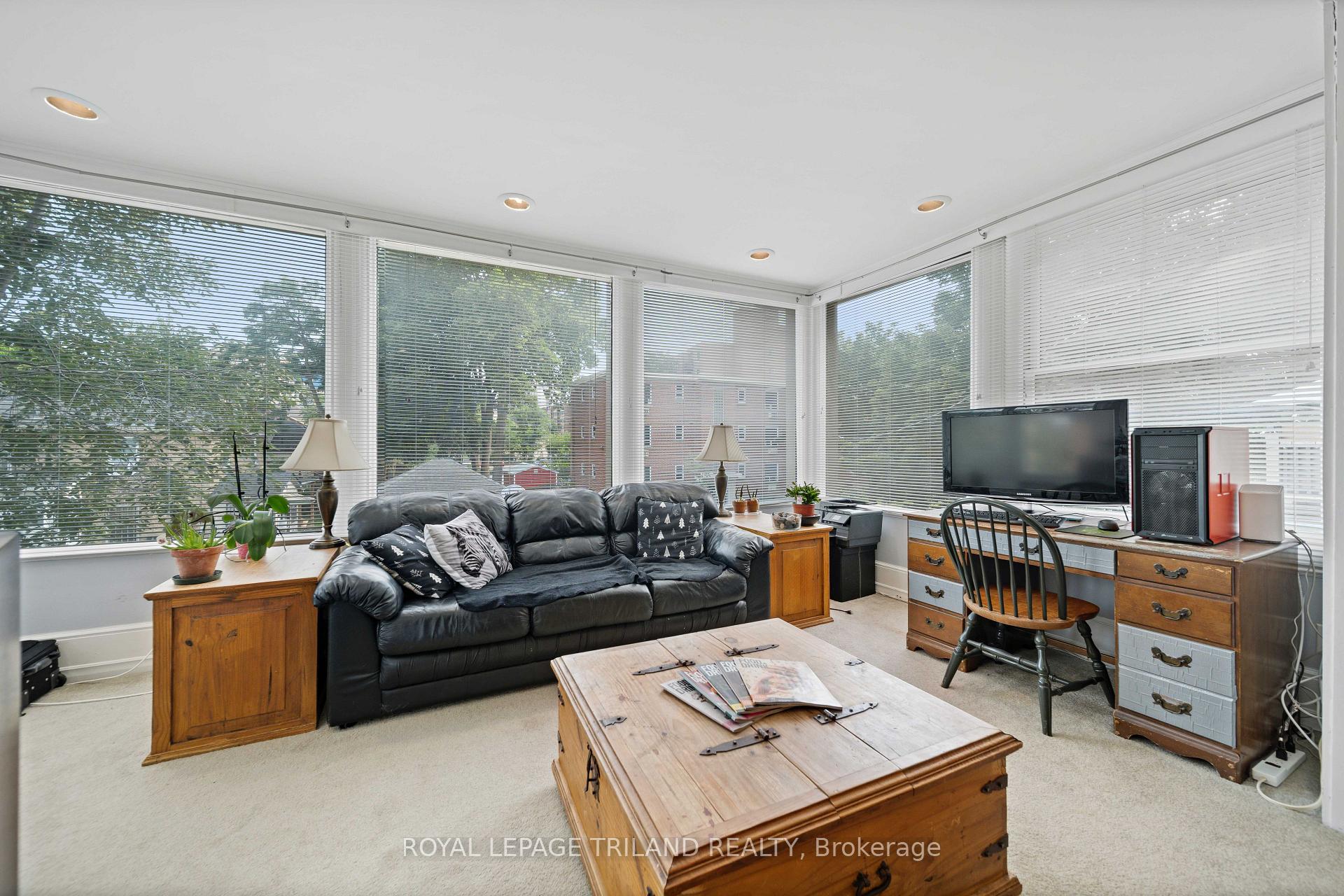 Photo 7 of 98 Central Avenue, London, East F — HOMEH