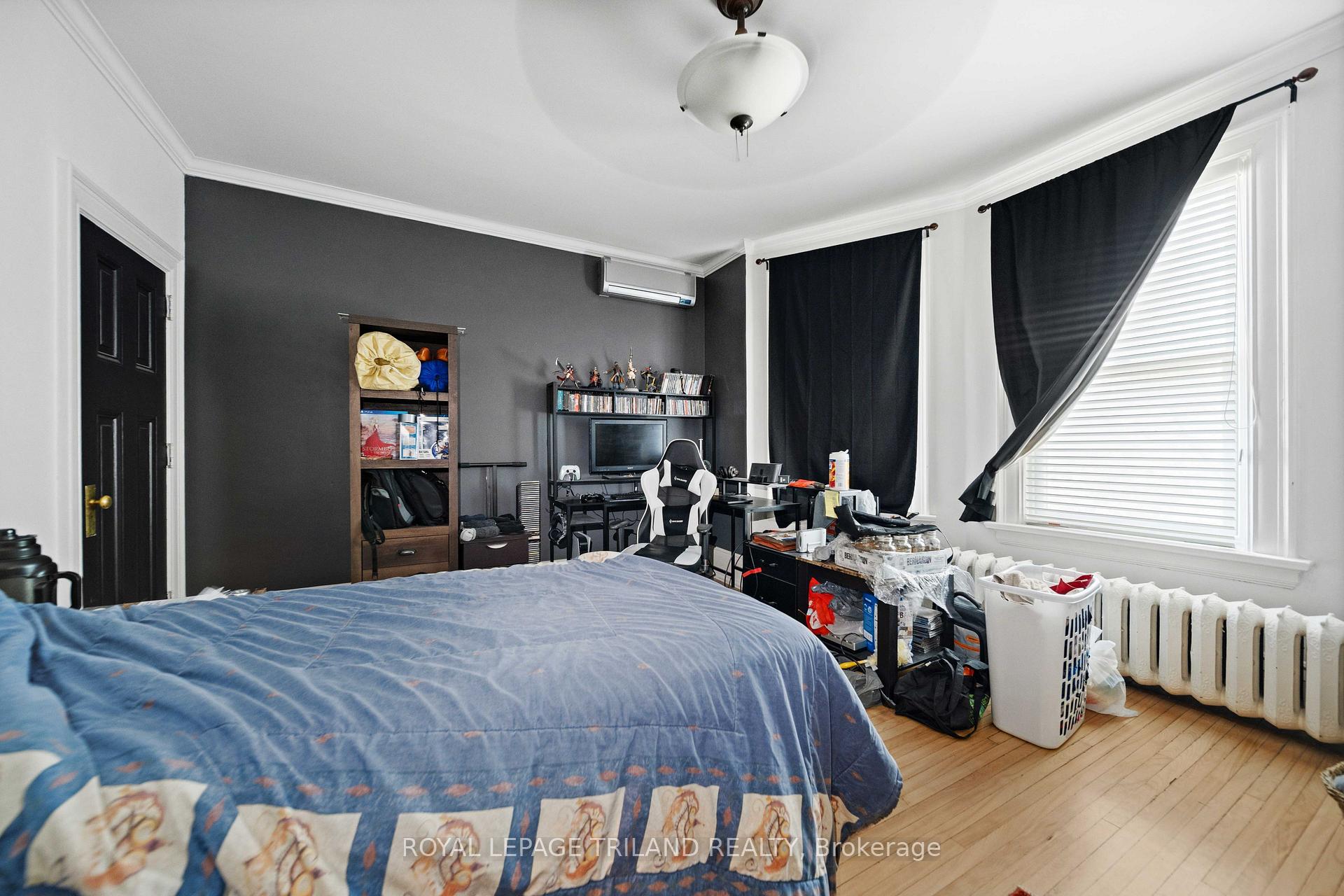 Photo 10 of 98 Central Avenue, London, East F — HOMEH