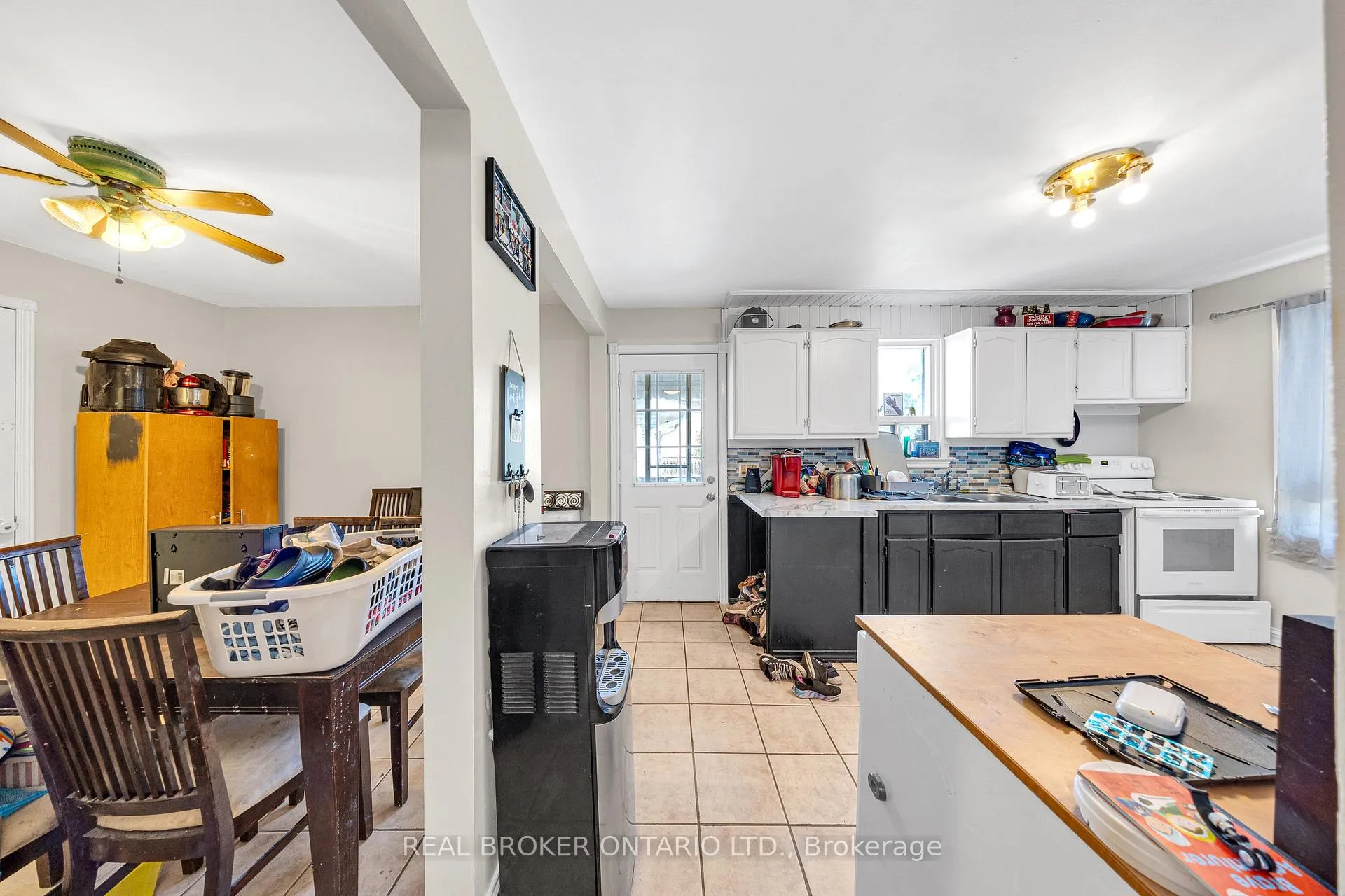 Photo 18 of 710 Cameron Street, Peterborough, Otonabee Ward 1 — HOMEH