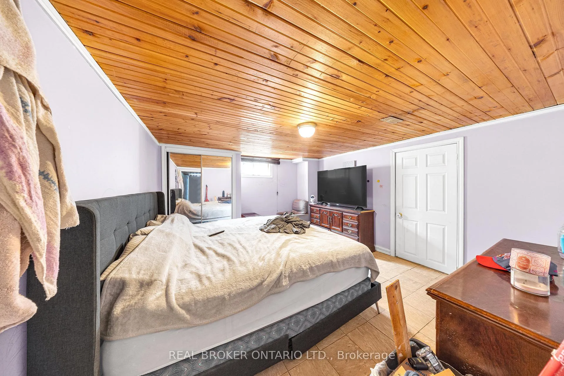 Photo 24 of 710 Cameron Street, Peterborough, Otonabee Ward 1 — HOMEH