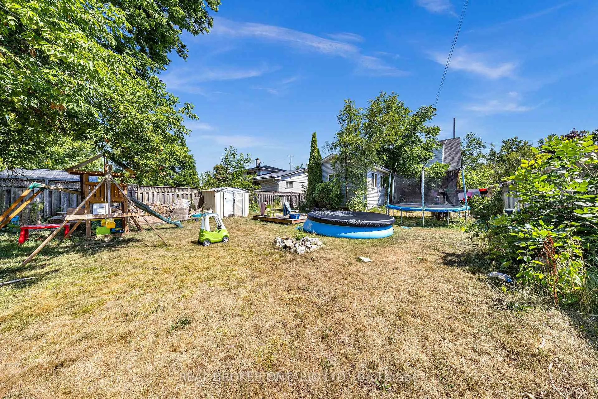 Photo 32 of 710 Cameron Street, Peterborough, Otonabee Ward 1 — HOMEH