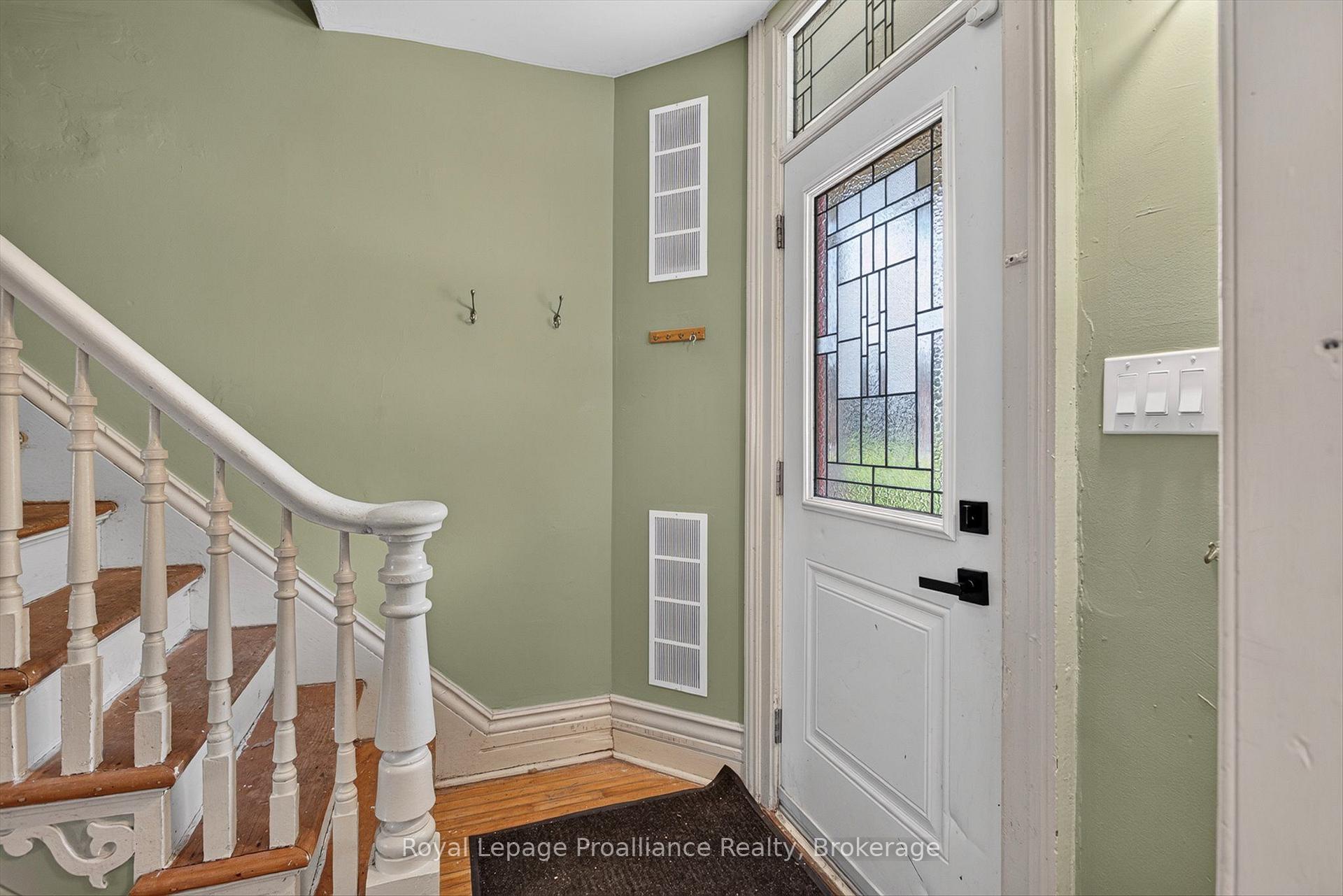 Photo 12 of 277 Reid Street, Peterborough, Town Ward 3 — HOMEH
