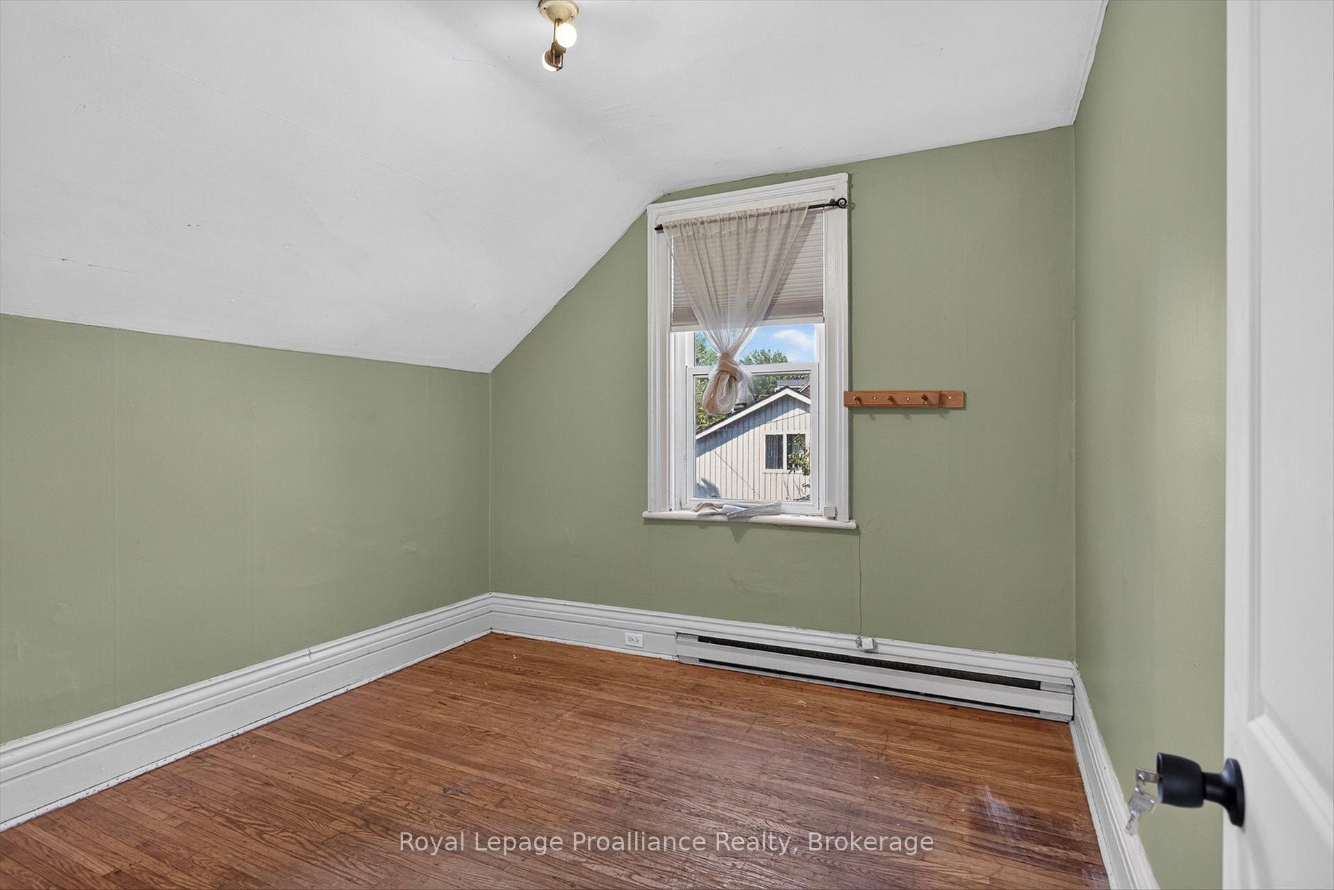 Photo 54 of 277 Reid Street, Peterborough, Town Ward 3 — HOMEH