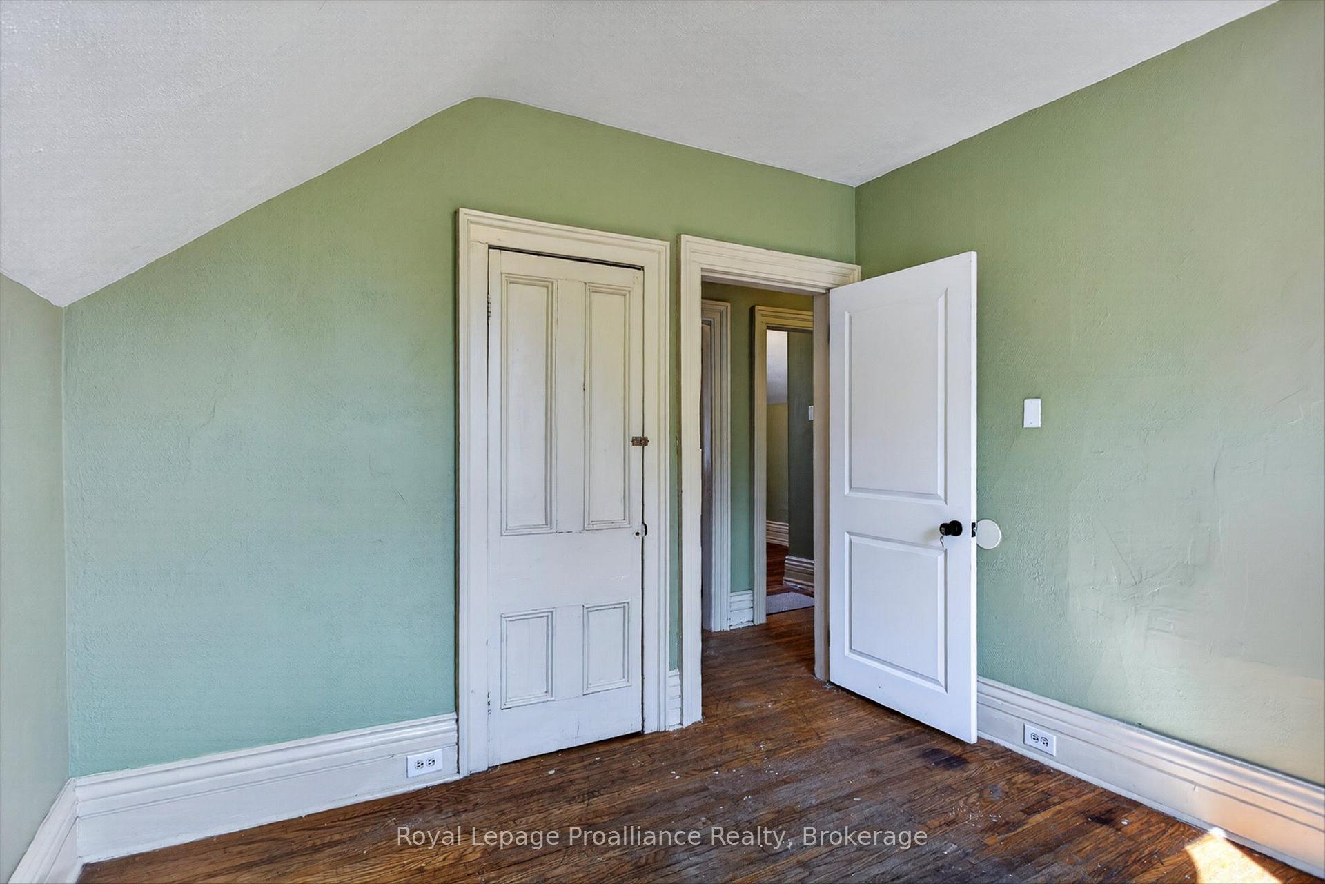 Photo 59 of 277 Reid Street, Peterborough, Town Ward 3 — HOMEH