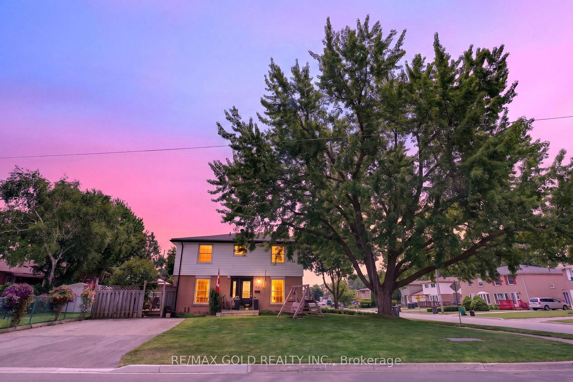 Photo 1 of 92 Cathcart Crescent, Brampton, Avondale — HOMEH
